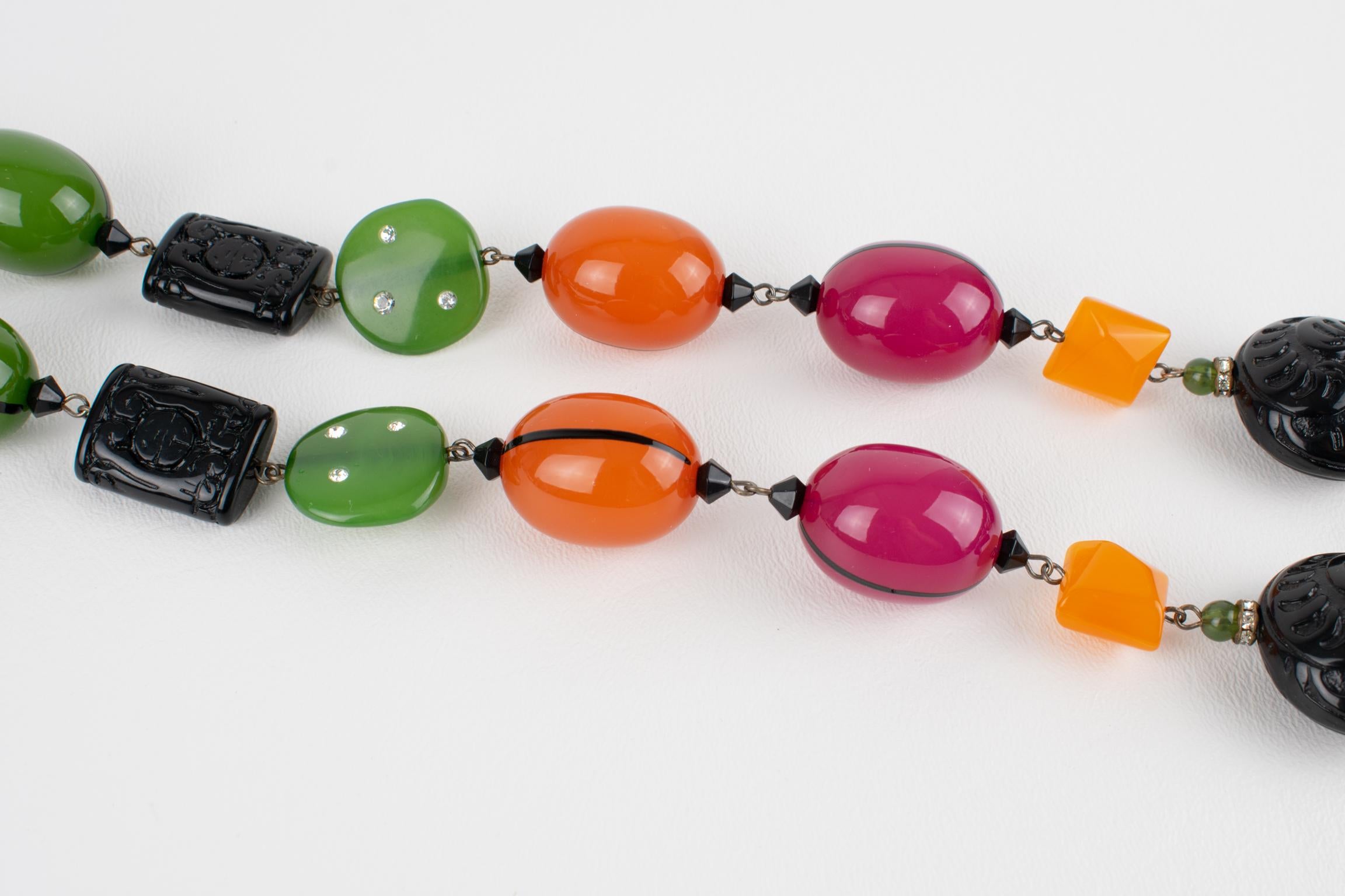 Angela Caputi, collier long en résine sculpté et façonné avec perles multicolores en vente 6
