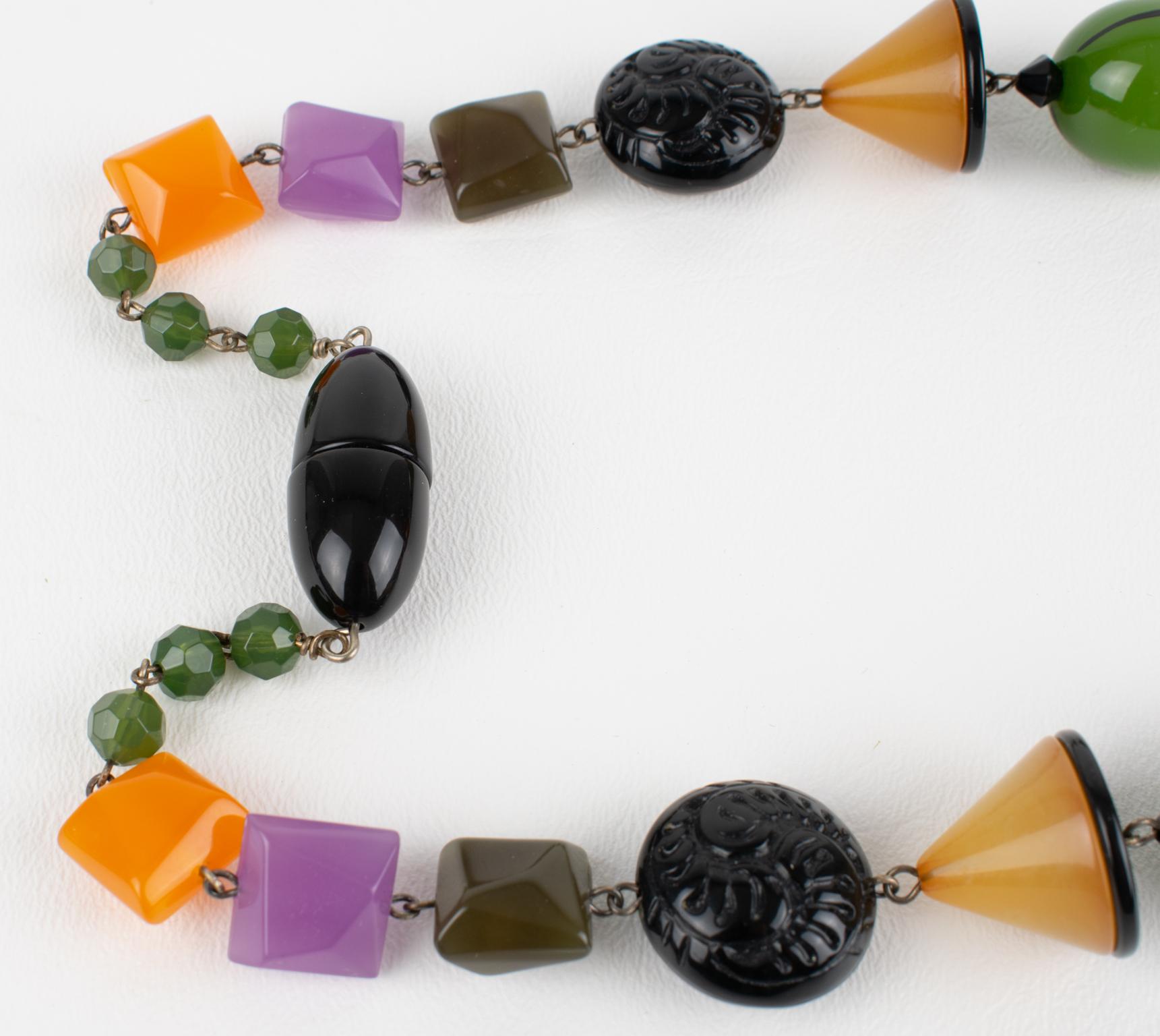 Angela Caputi, collier long en résine sculpté et façonné avec perles multicolores en vente 8