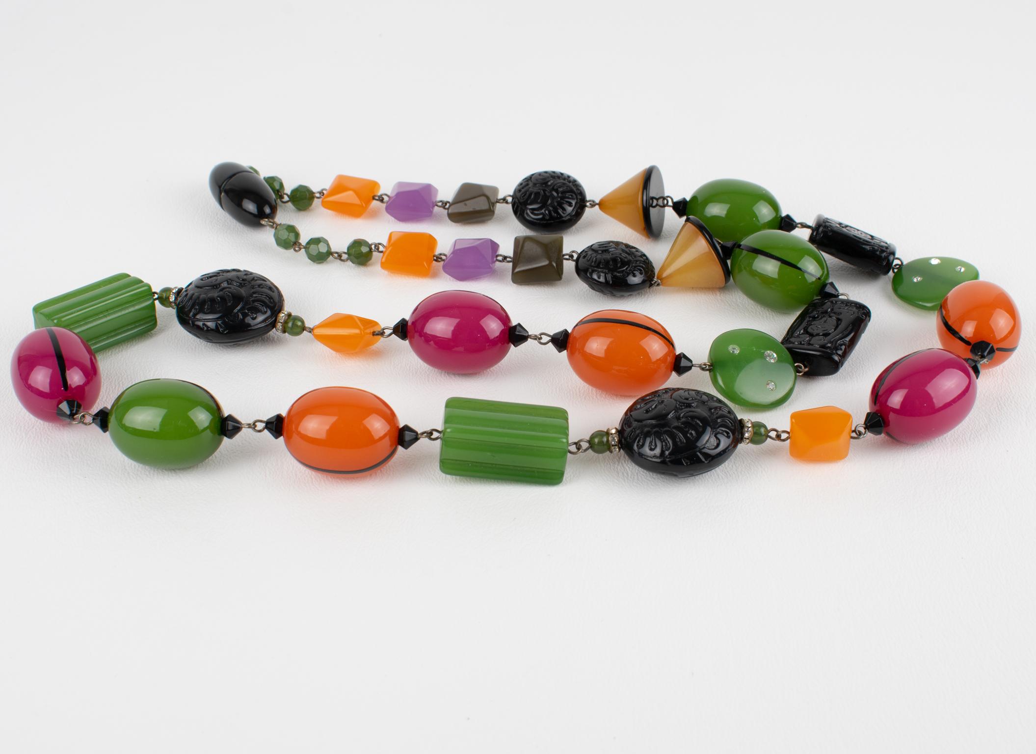 Angela Caputi, collier long en résine sculpté et façonné avec perles multicolores en vente 4