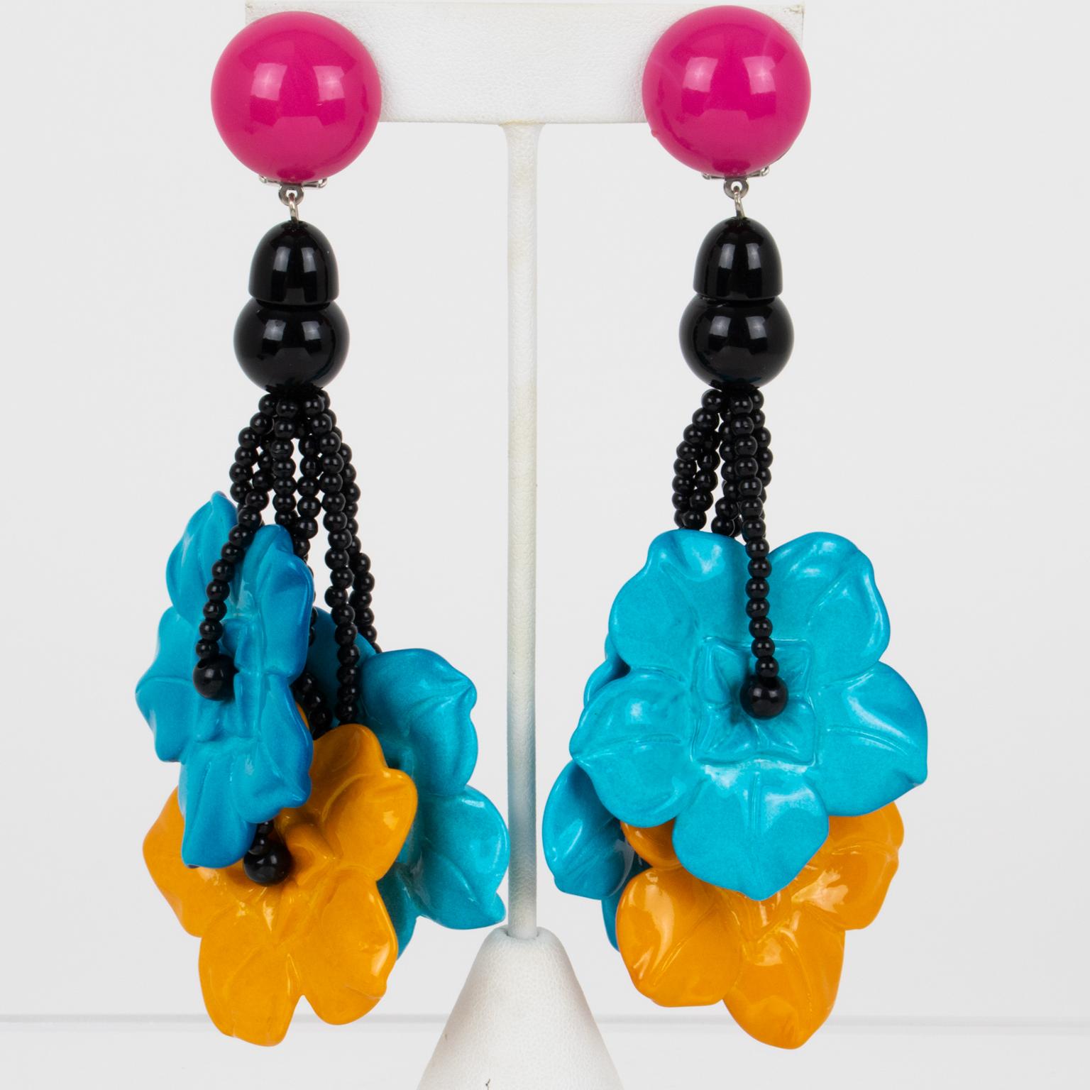 Pendientes de clip de resina flor Angela Caputi en venta 1