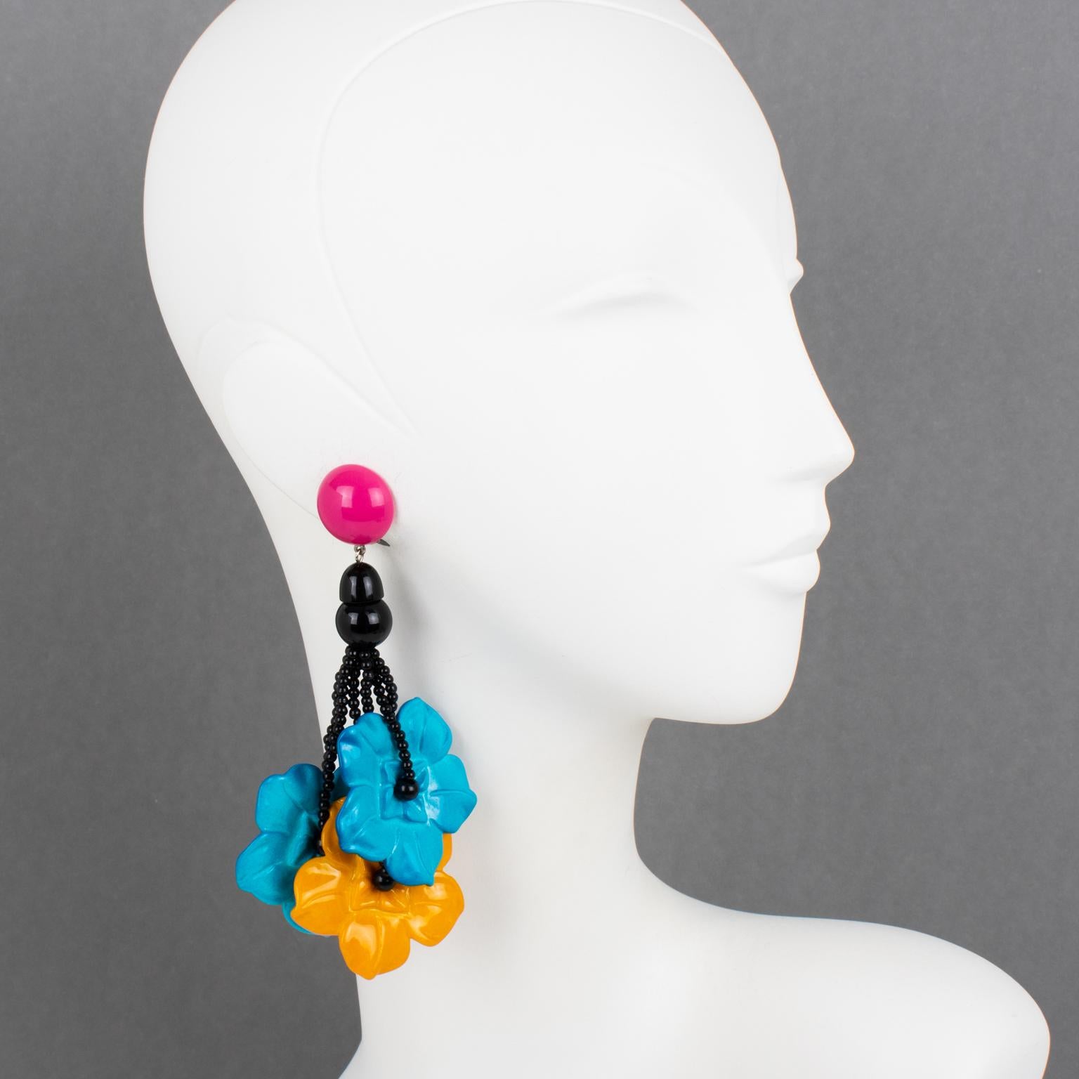 Angela Caputi Orecchini a clip in resina con fiori di zafferano e turchese in vendita 3
