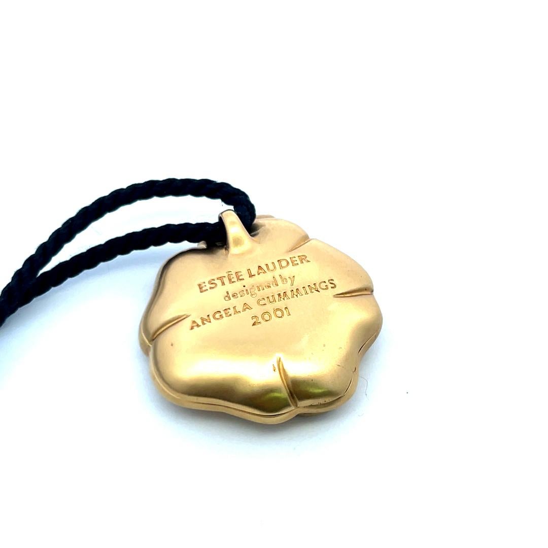 Angela Cummings - Collana con ciondolo in oro giallo 18K con diamante rotondo da 0,08 carati in vendita 5