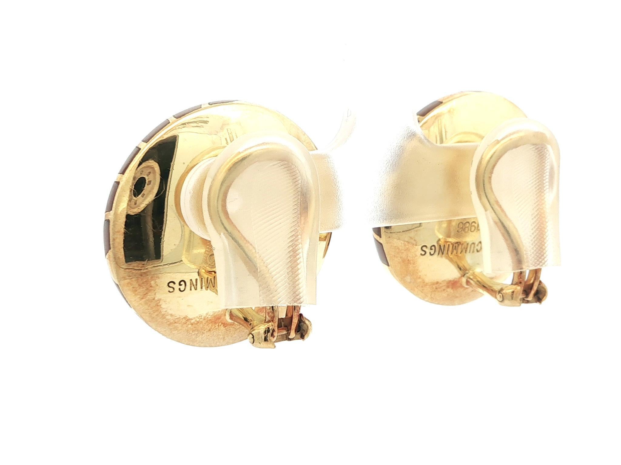 Angela Cummings - Boucles d'oreilles à clip avec boutons ronds en or 18 carats incrustés de nacre en vente 2