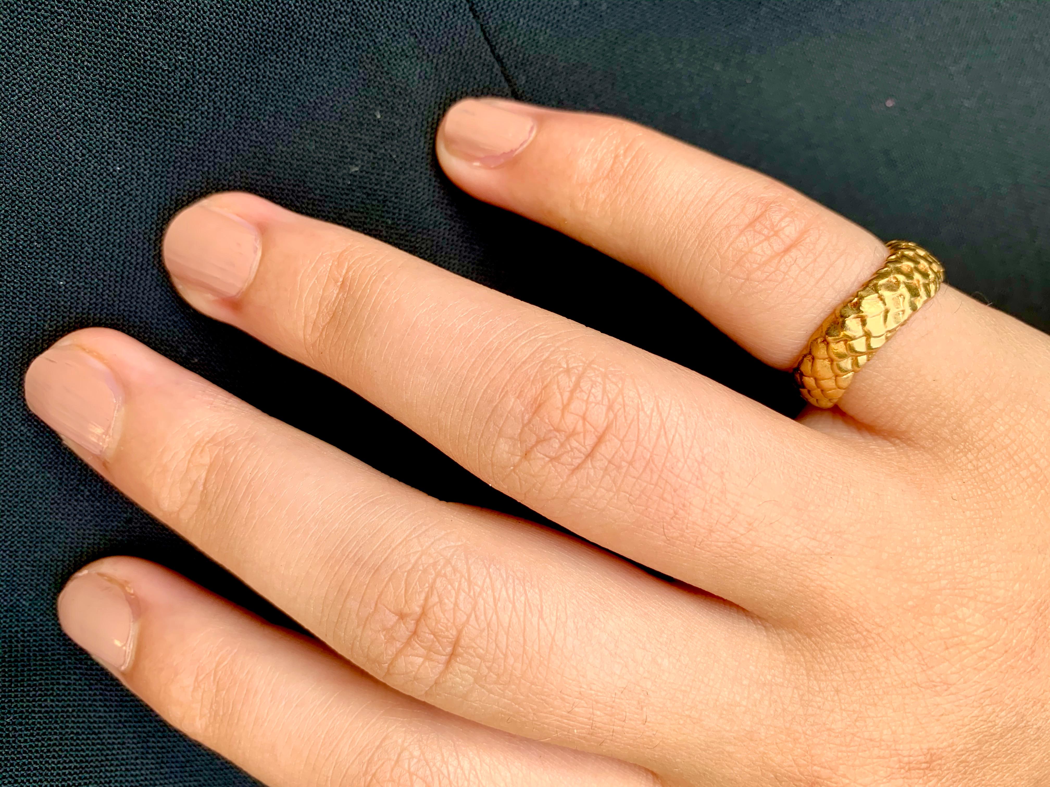 Angela Cummings 18K Yellow Gold Sinuous Snake Ring Artista en venta