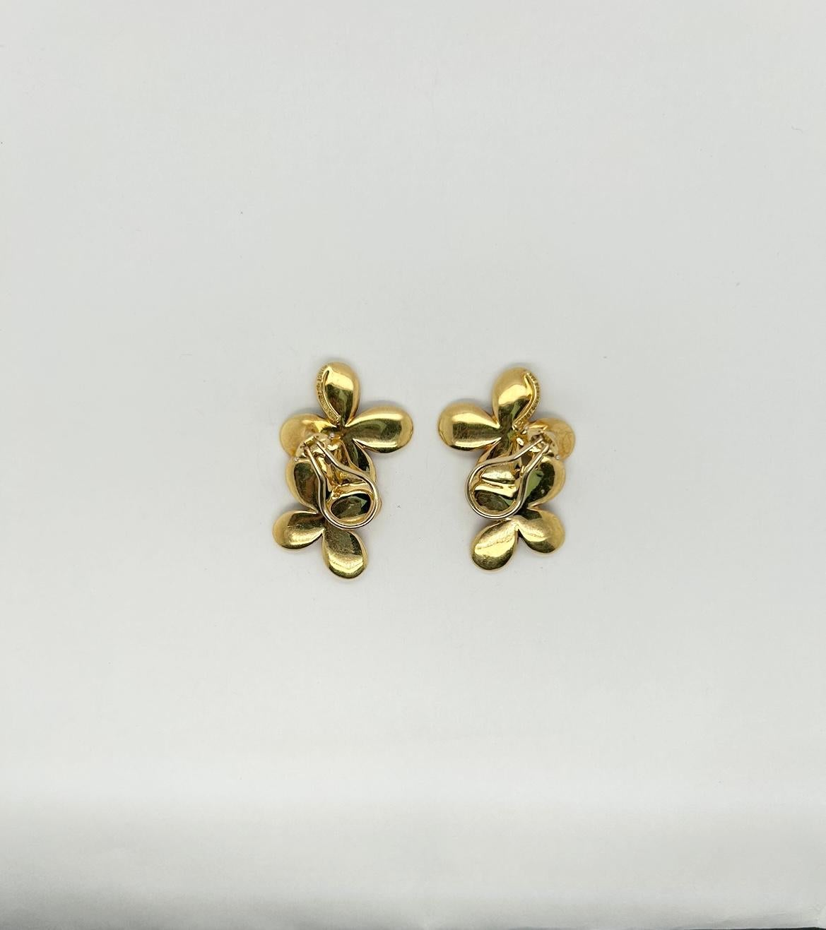 Angela Cummings Pendientes de clip Flor YG 18k en Excelente estado para la venta en New York, NY
