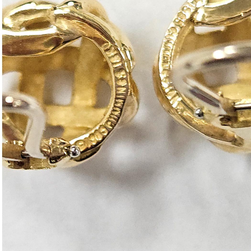 Angela Cummings Boucles d'oreilles nœud tissé en or 18kt - Clip Backs -Circa 1987 en vente 1