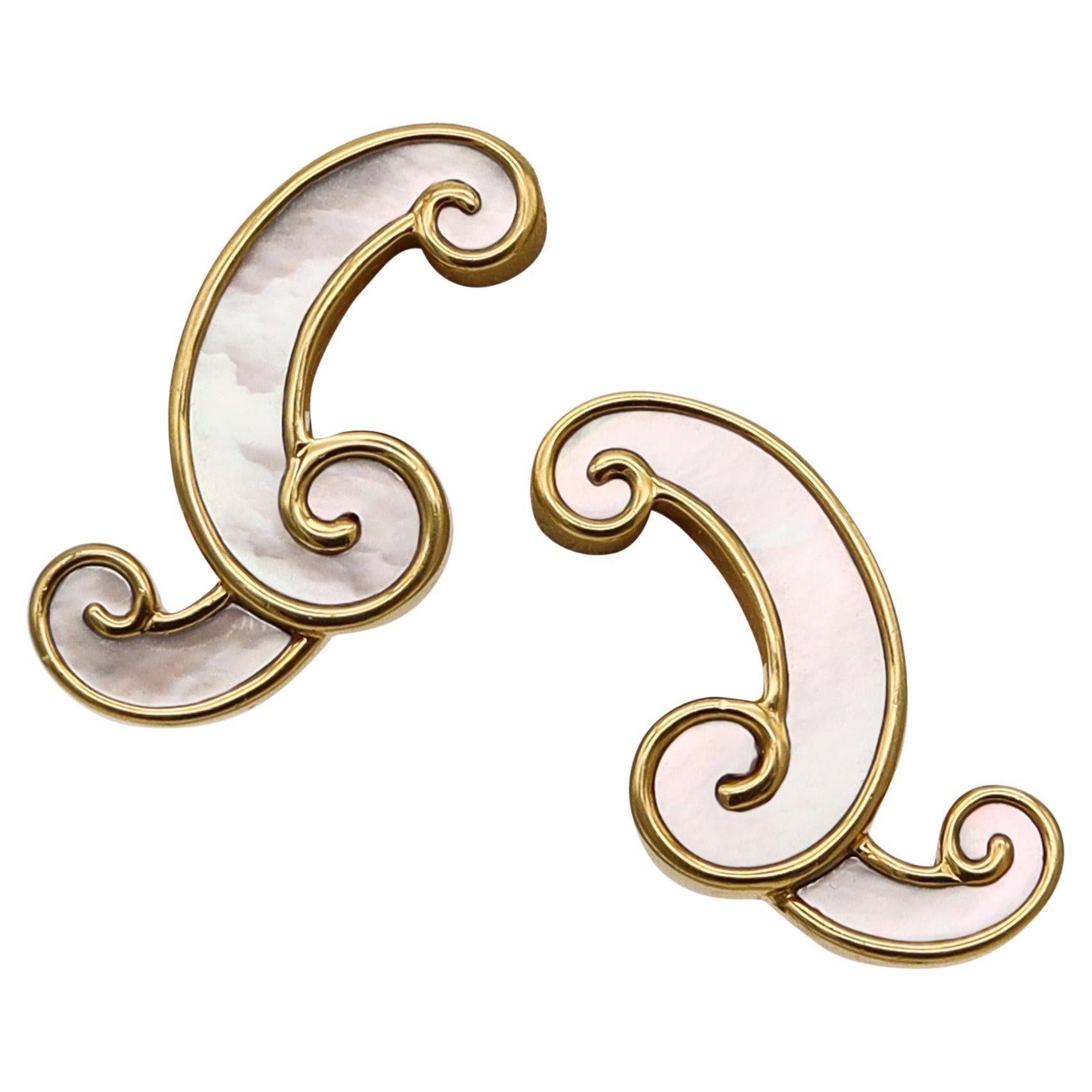 ANGELA CUMMINGS 1980 Free Forms White Nacre Clips-On Earrings Or jaune 18Kt