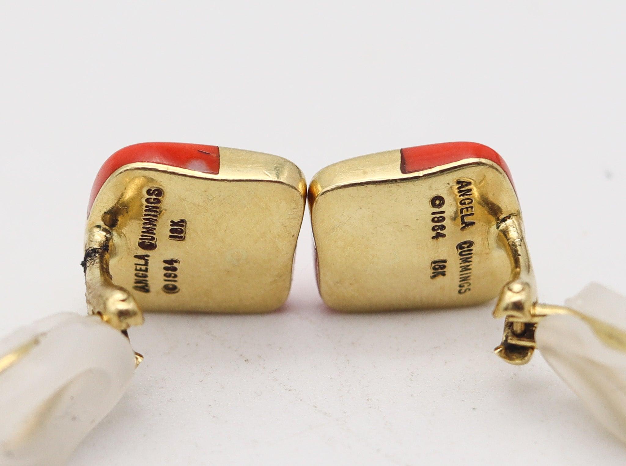 Moderniste ANGELA CUMMINGS Clips d'oreilles modernistes en or 18 carats avec corails sculptés, 1984 en vente