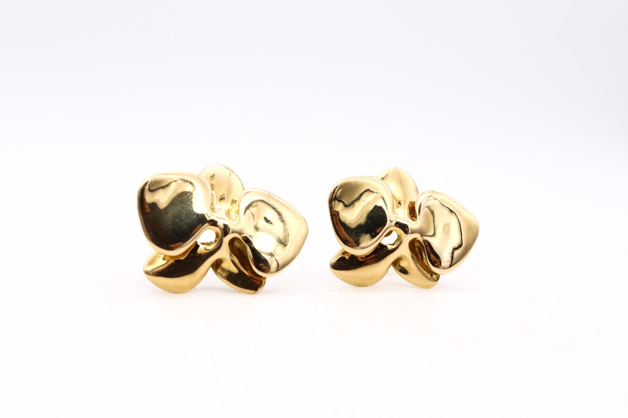 Modernist Angela Cummings 1984 New York Orchids Flowers Clips Earrings in 18Kt Yellow Gold For Sale