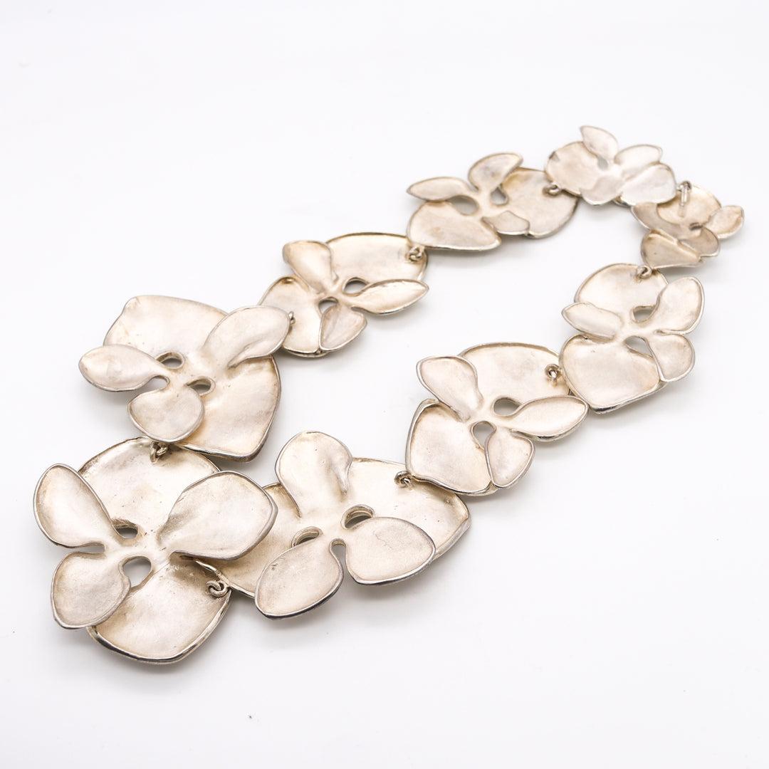 Angela Cummings 1984 Rare Sculptural Orchids Necklace in 925 Sterling Silver In Excellent Condition For Sale In Miami, FL