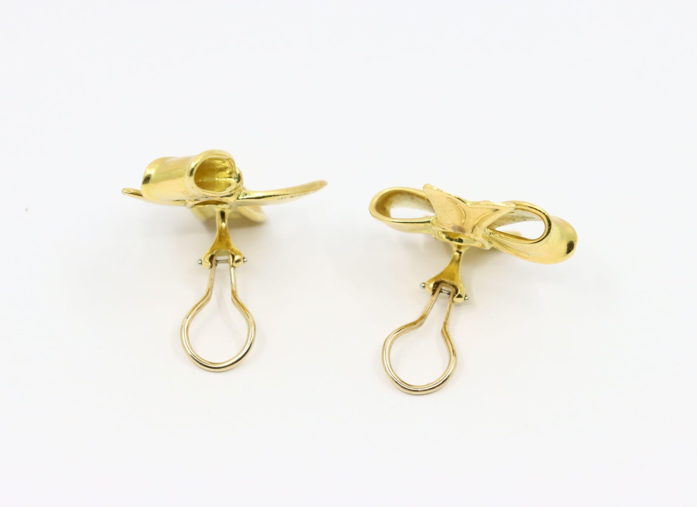 Angela Cummings 1984's 18K Gold Bow Tie Earrings For Sale 2