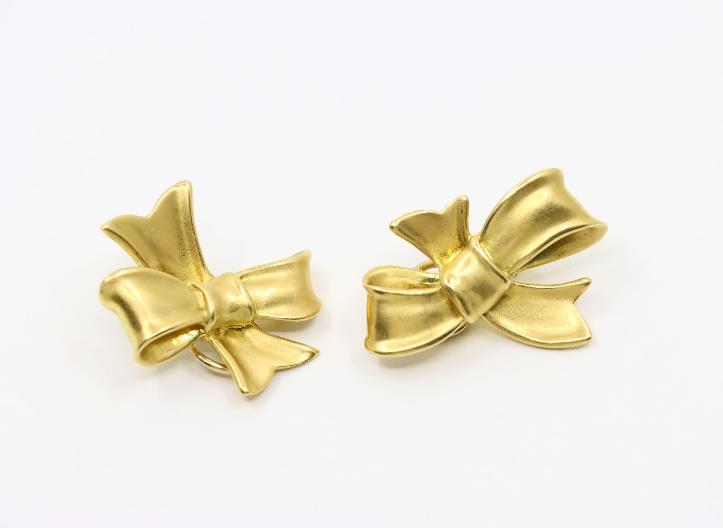 Angela Cummings 1984's 18K Gold Bow Tie Earrings For Sale 5