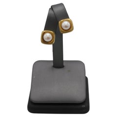 Angela Cummings 1988 18 Karat Yellow Gold Pearl Clip-on Earrings