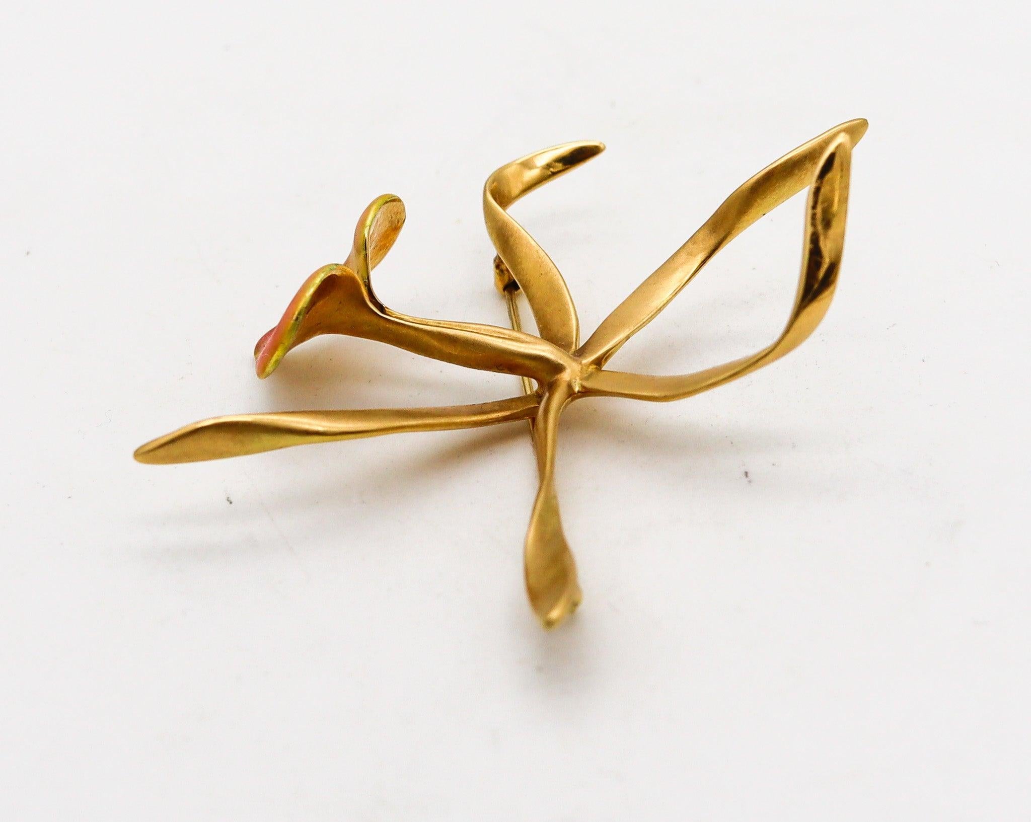Modernist ANGELA CUMMINGS 1988 Enameled Orchid Pendant Brooch In 18Kt Yellow Gold For Sale