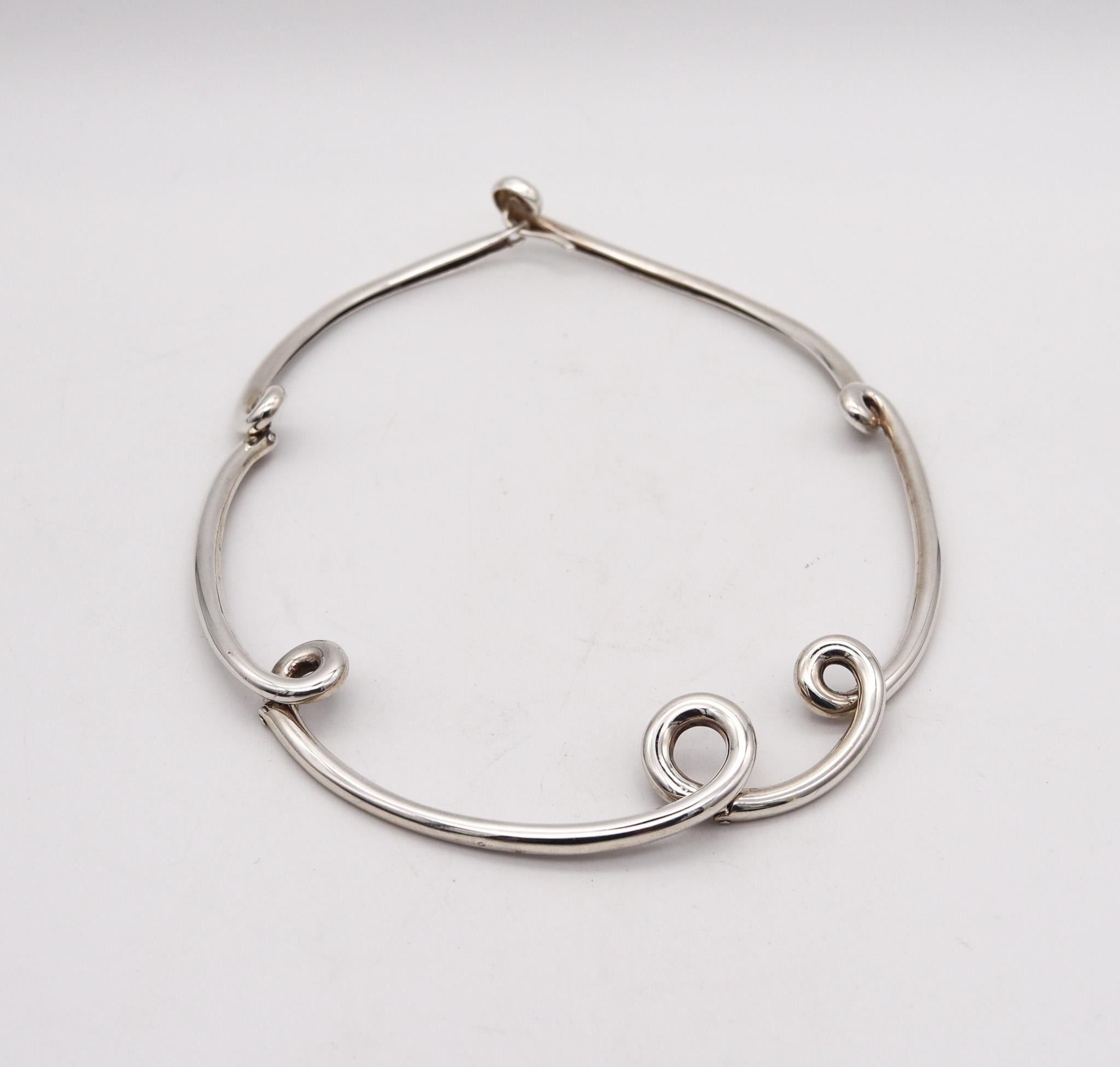Modernist Angela Cummings 1991 Studio Twisted Free Form Necklace In .925 Sterling Silver For Sale