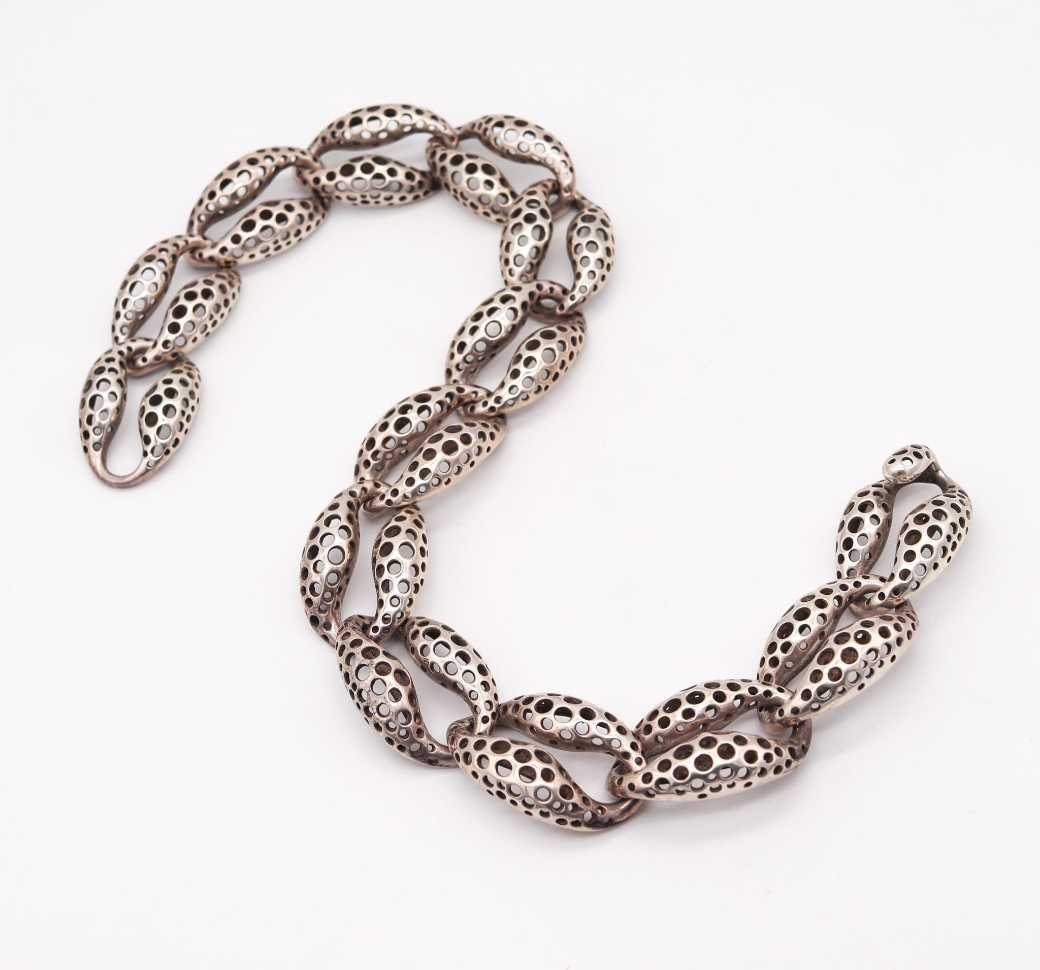 Angela Cummings 1991 Studios Perforations Free-Form Necklace Solid .925 Sterling In Excellent Condition For Sale In Miami, FL