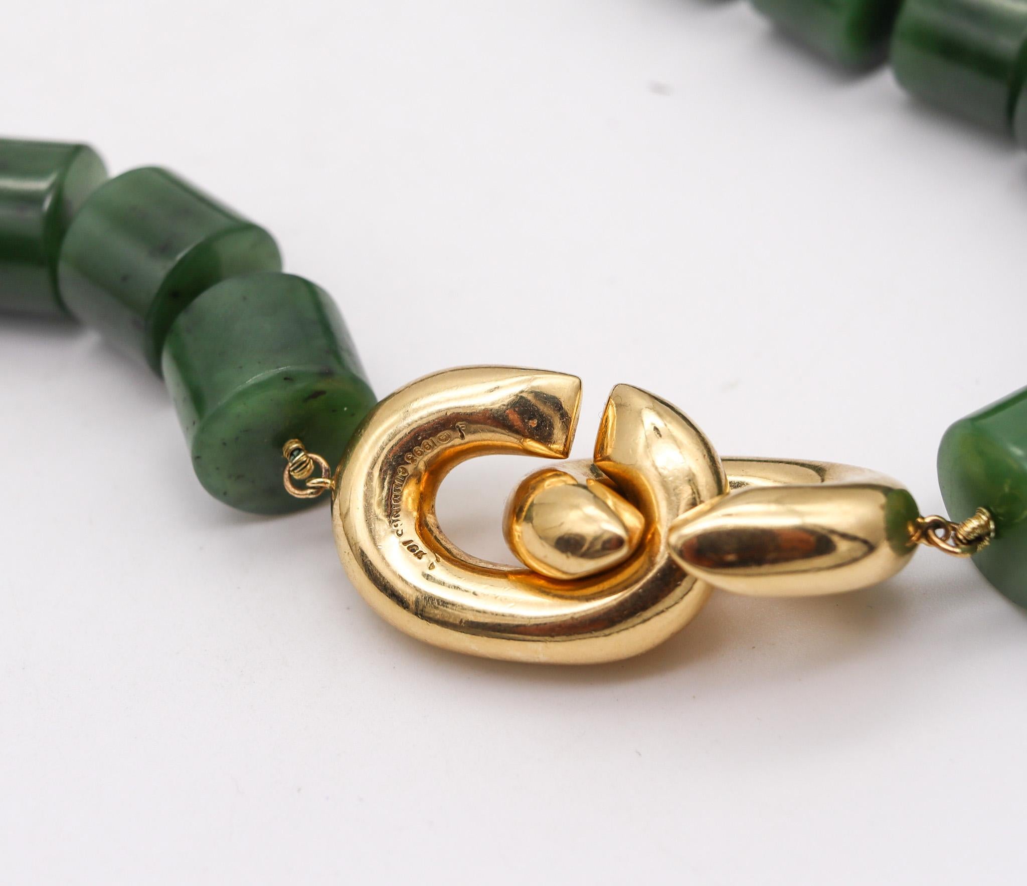 Angela Cummings 1993 Nephrit-Halskette aus grüner Jade mit Halskette aus 18 Karat Gelbgold (Cabochon) im Angebot