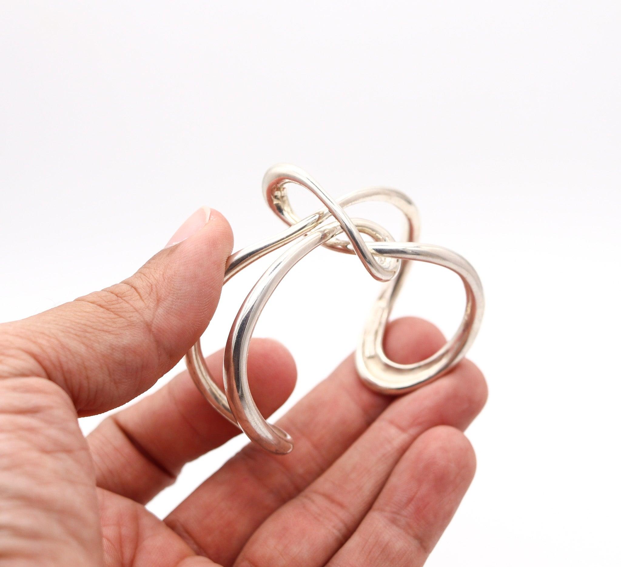 ANGELA CUMMINGS 1997 Studio Twisted Sculptural Bracelet In .925 Sterling Silver For Sale 2