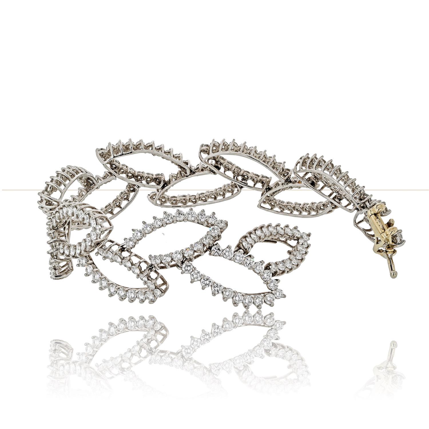 Angela Cummings 26.00cttw Platinum Round Diamond Cloud Bracelet In Excellent Condition For Sale In New York, NY