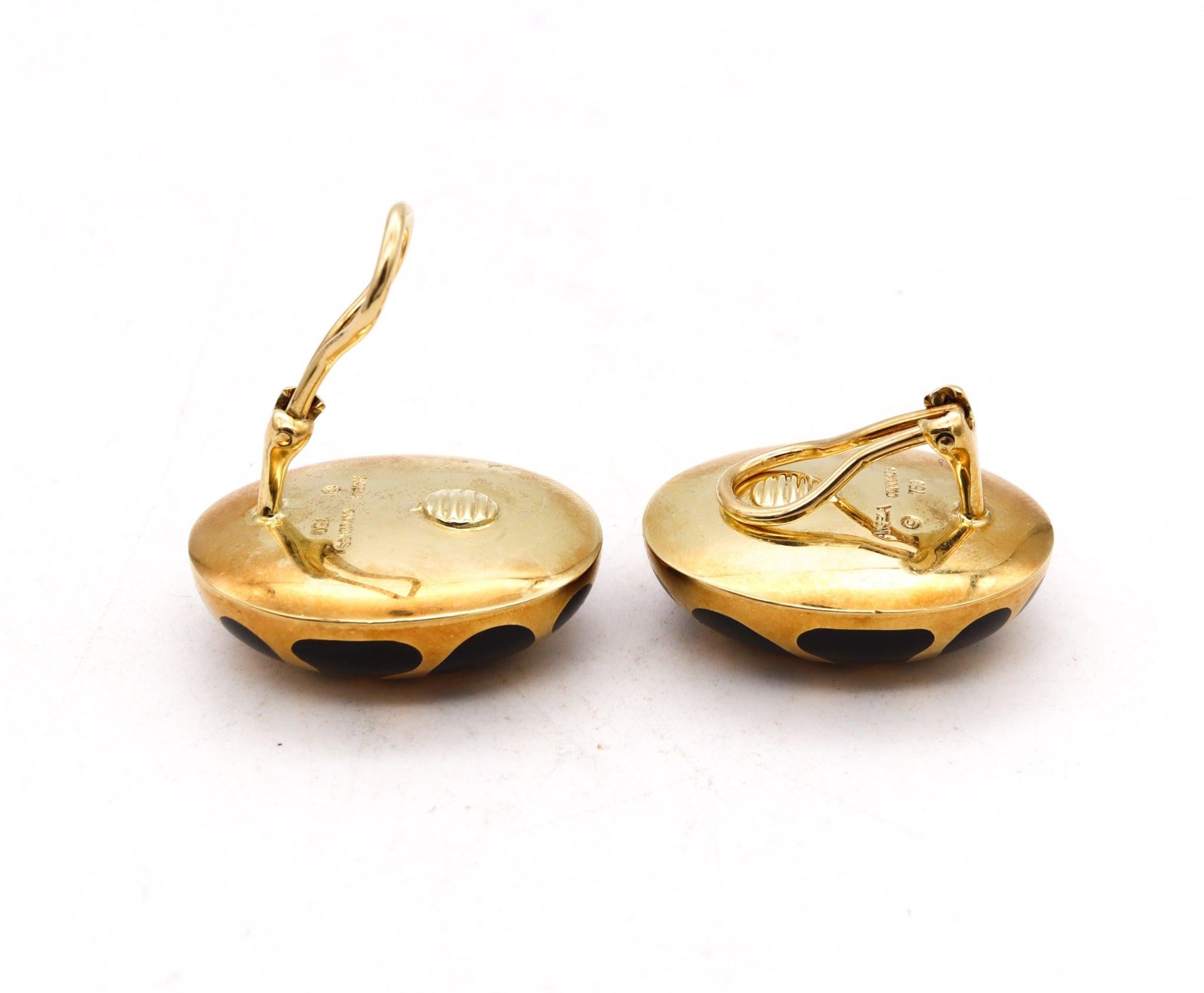 ANGELA CUMMINGS Allure Clips Earrings In 18Kt Gold With Black Jades Inlaid In Excellent Condition For Sale In Miami, FL
