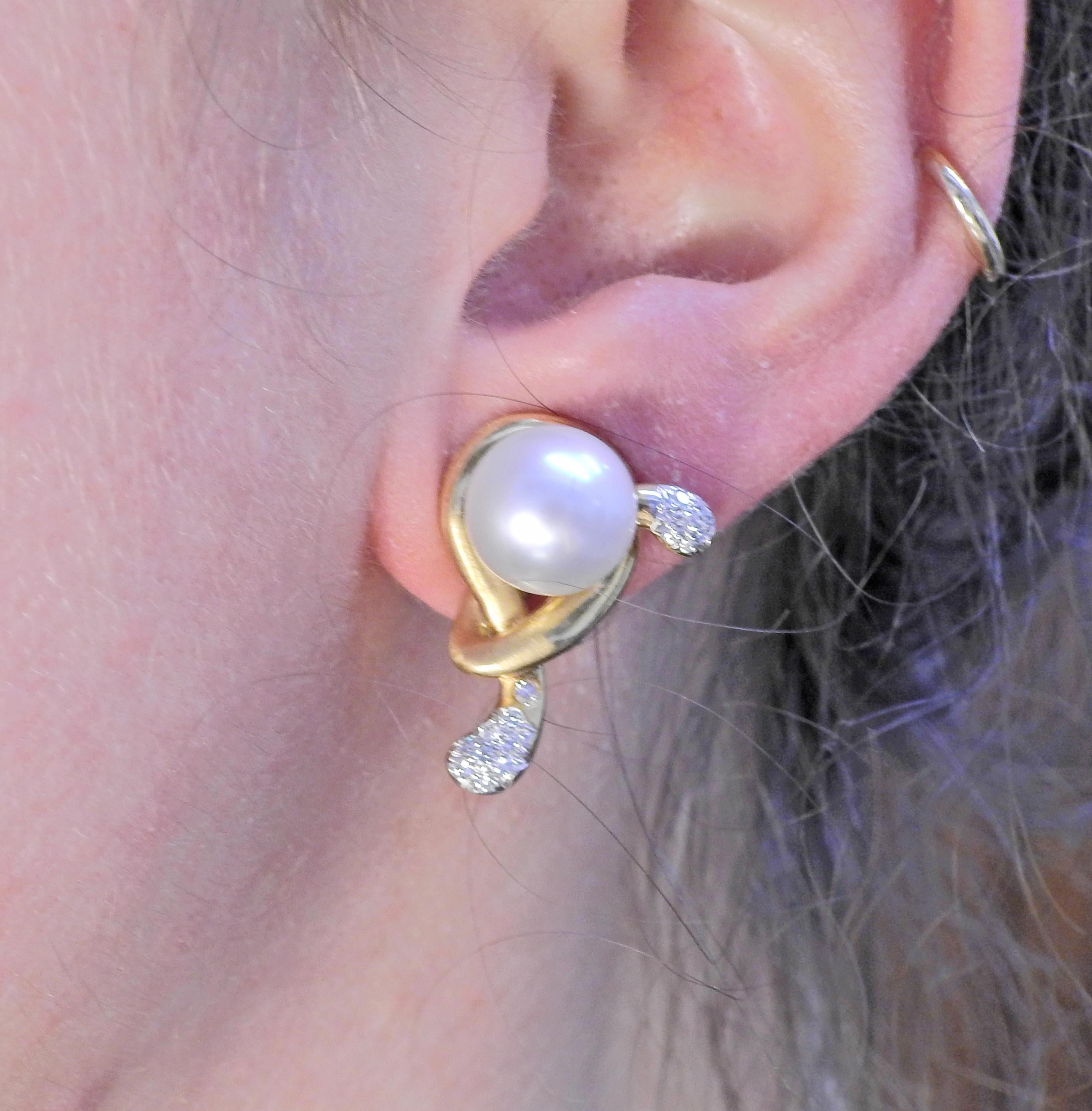 Women's Angela Cummings Assael Gold Diamond Pearl Earrings For Sale