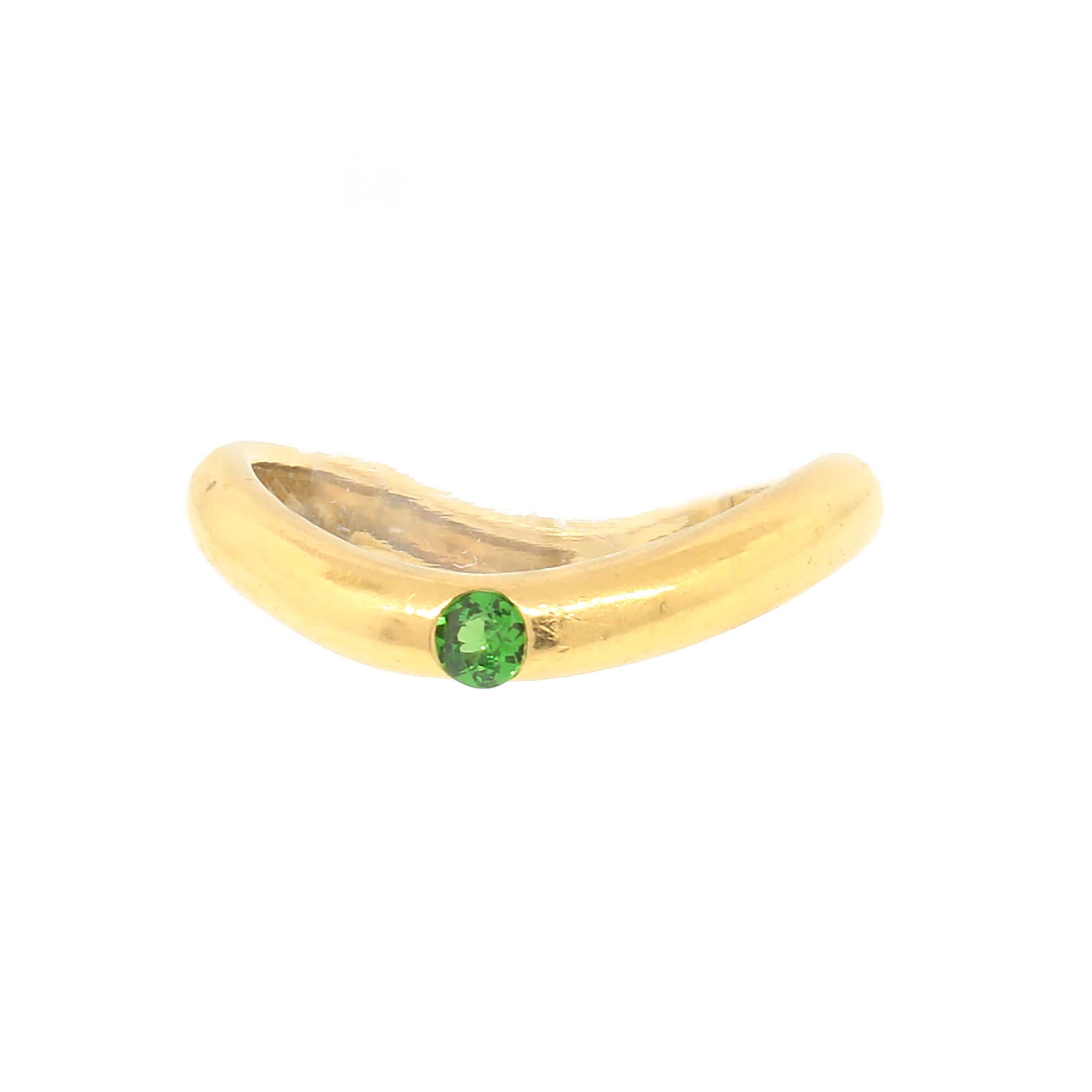 Round Cut Angela Cummings Chrome Diopside Gold Curved Ring For Sale