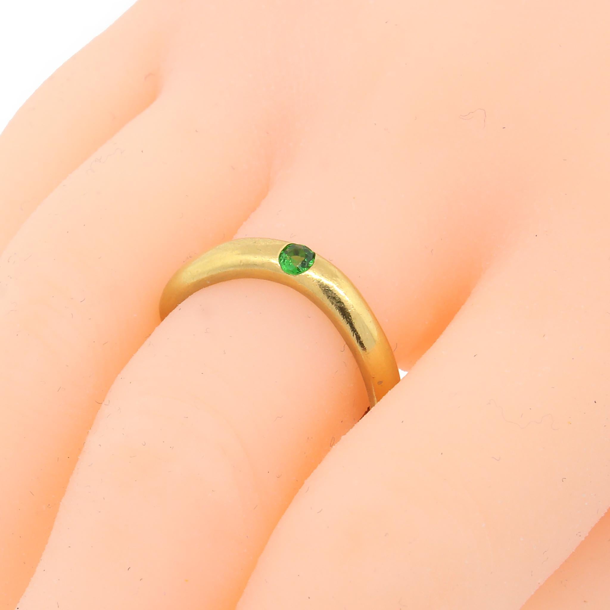 Angela Cummings Chrome Diopside Gold Curved Ring In Good Condition For Sale In New York, NY