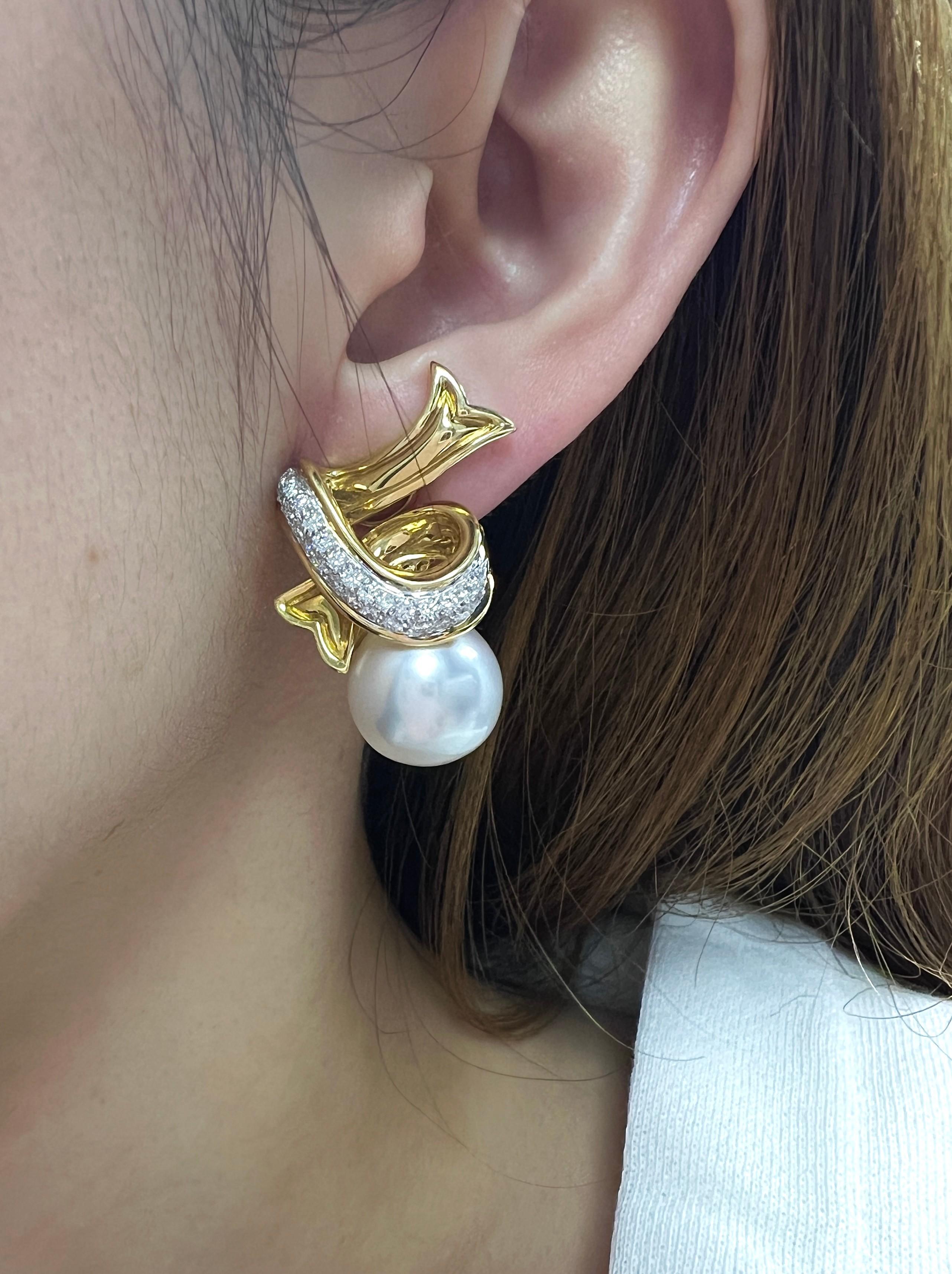Angela Cummings Cultured Pearl, Diamond and Gold Clip-on Earrings For Sale 1
