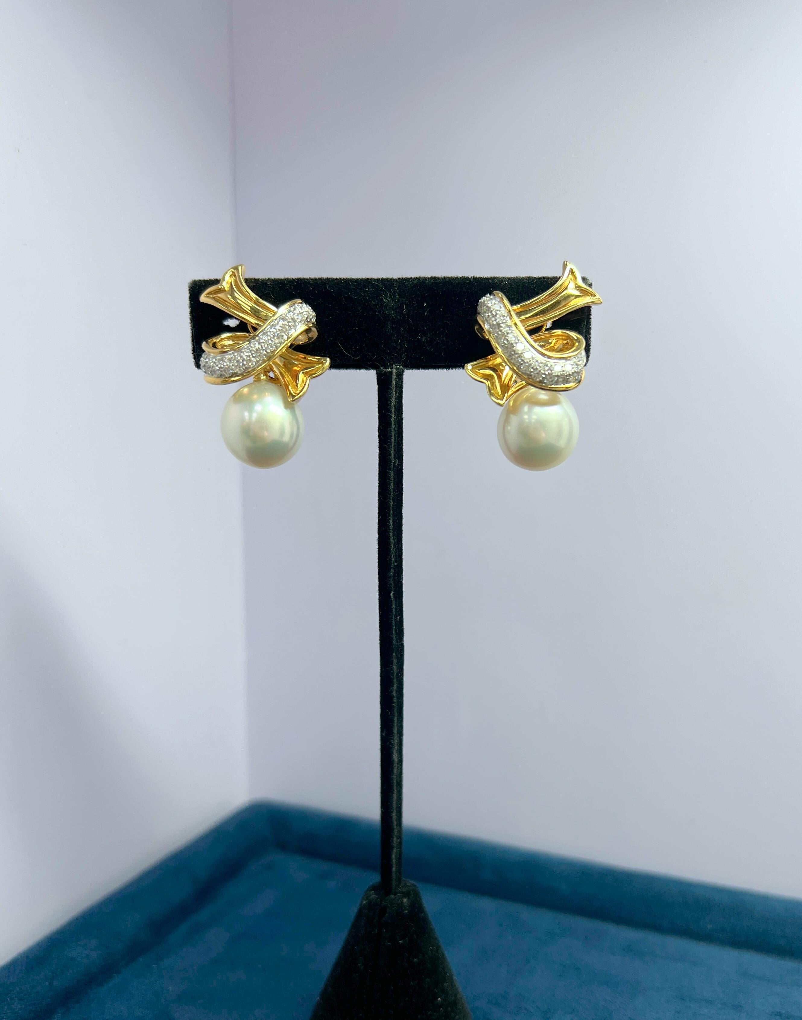 Angela Cummings Cultured Pearl, Diamond and Gold Clip-on Earrings For Sale 2