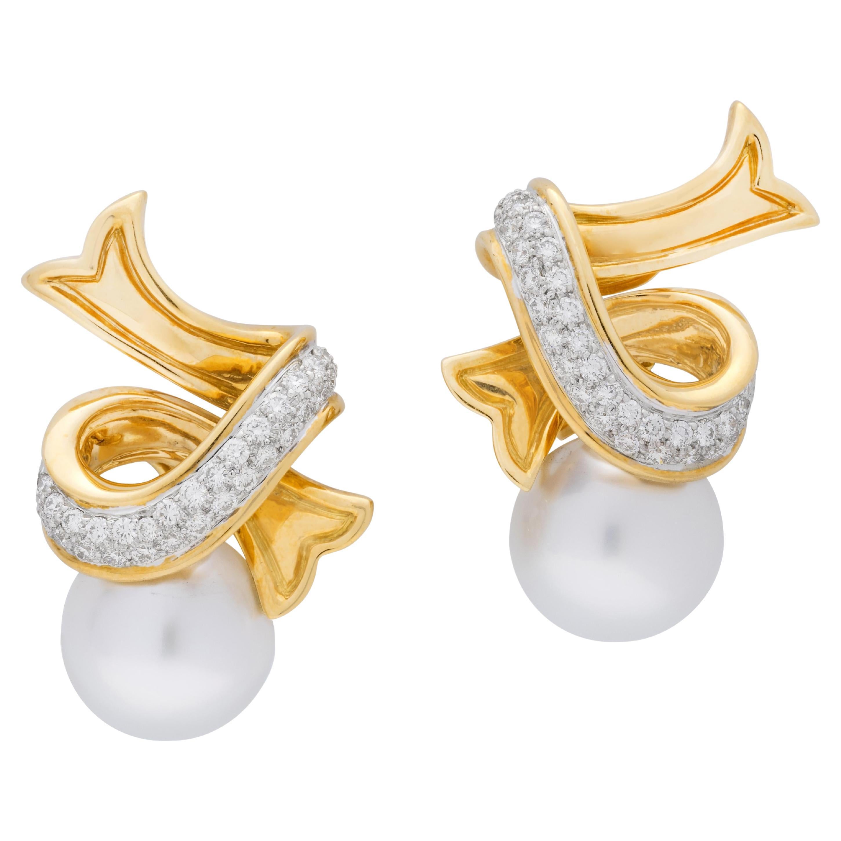 Angela Cummings Cultured Pearl, Diamond and Gold Clip-on Earrings For Sale