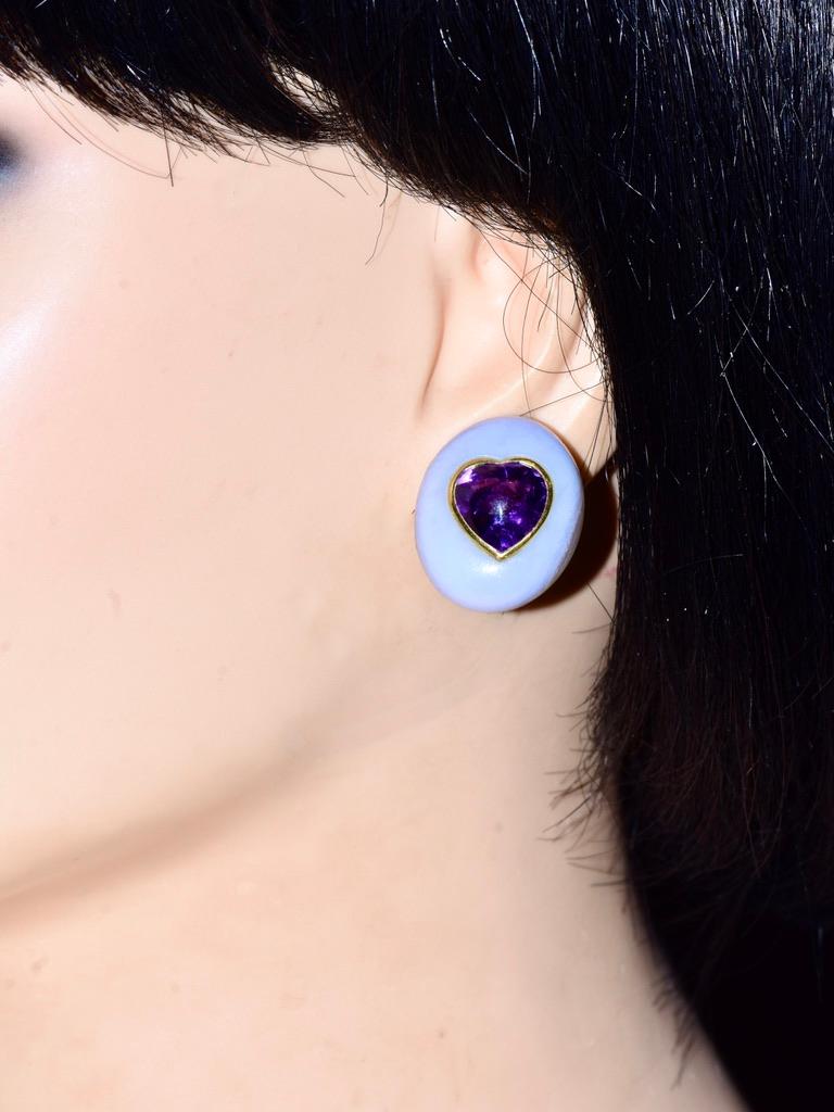 Angela Cummings Ohrringe aus 18 Karat herzförmigen Amethysten in der Mitte in Herzform (Herzschliff)
