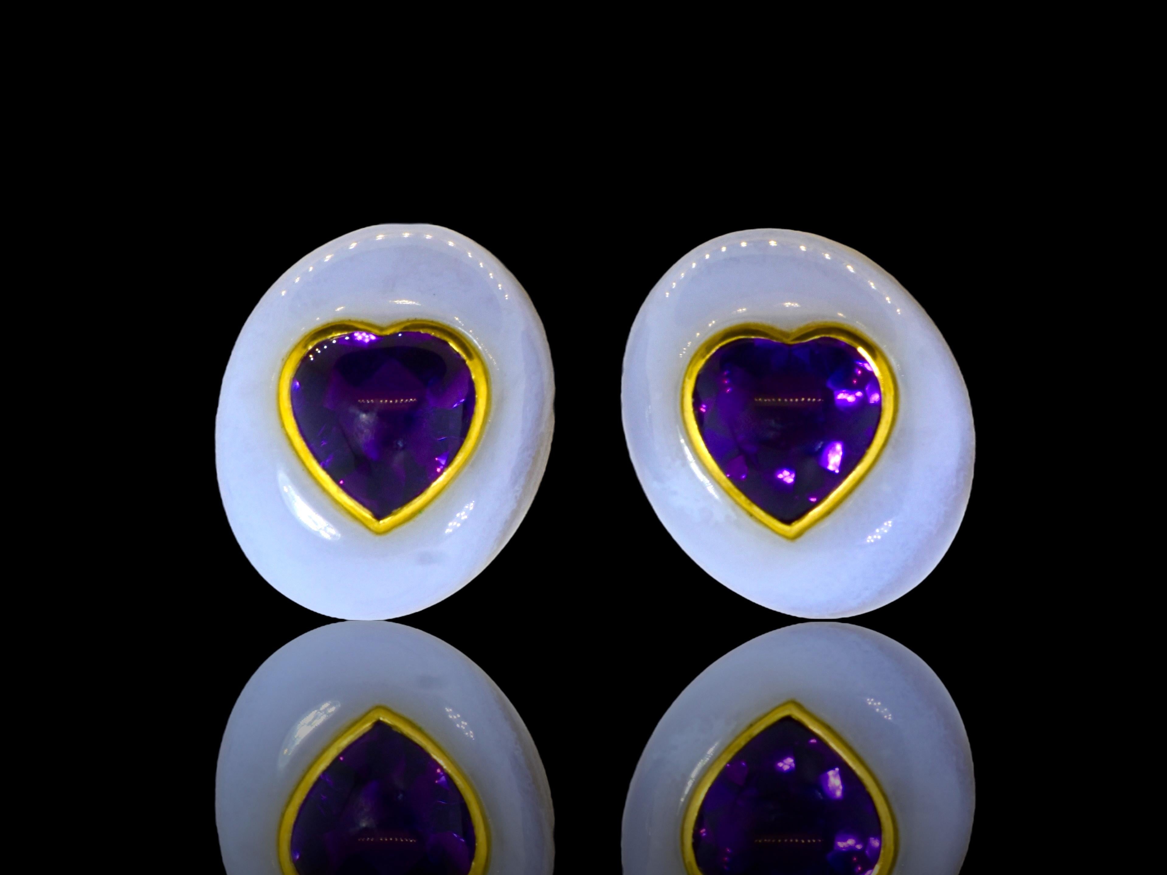 Angela Cummings Ohrringe aus 18 Karat herzförmigen Amethysten in der Mitte in Herzform im Zustand „Hervorragend“ in Aspen, CO