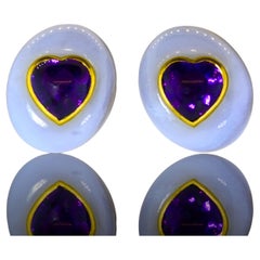 Angela Cummings Ohrringe aus 18 Karat herzförmigen Amethysten in der Mitte in Herzform