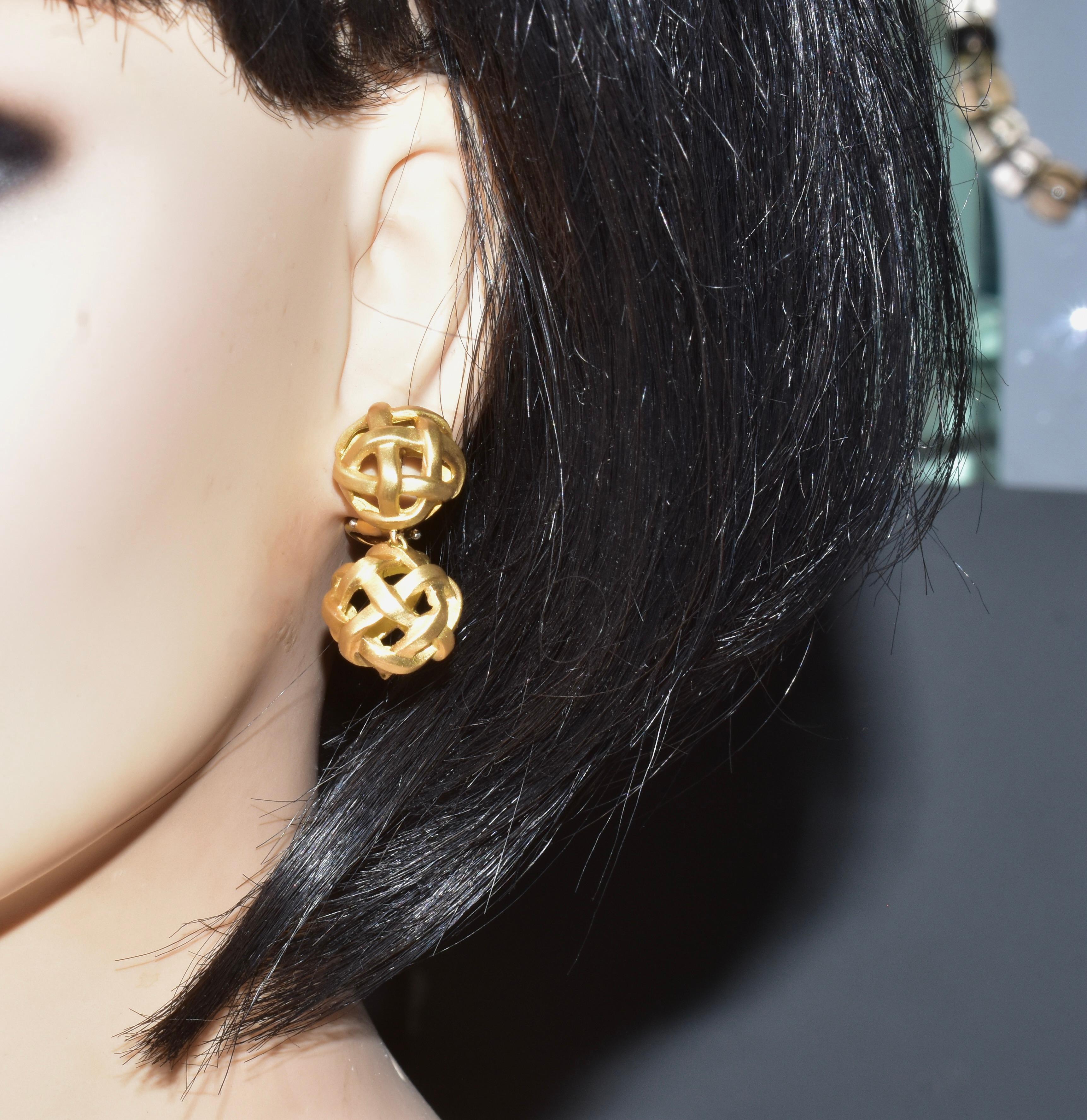 Contemporary Angela Cummings Earrings in 18K with a Sphere Shape, the bottoms detachable 1985