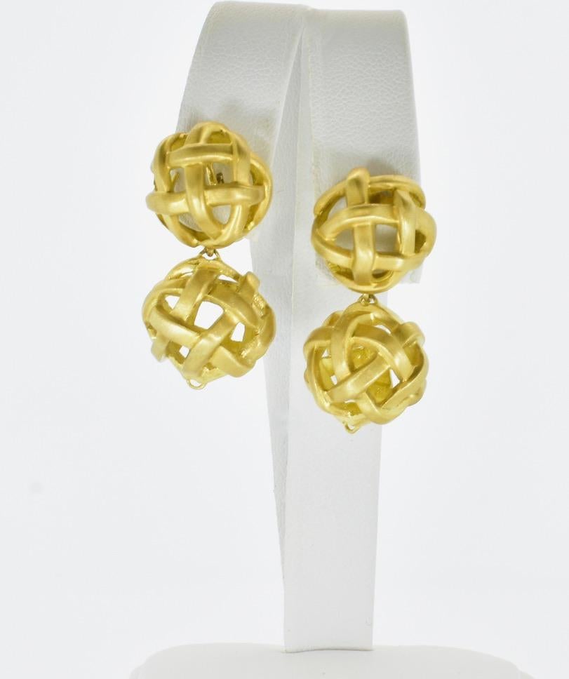 Women's or Men's Angela Cummings Earrings in 18K with a Sphere Shape, the bottoms detachable 1985