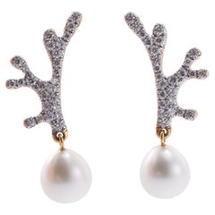 Angela Cummings for Assael Coral Motif Diamond Pearl Gold Earrings