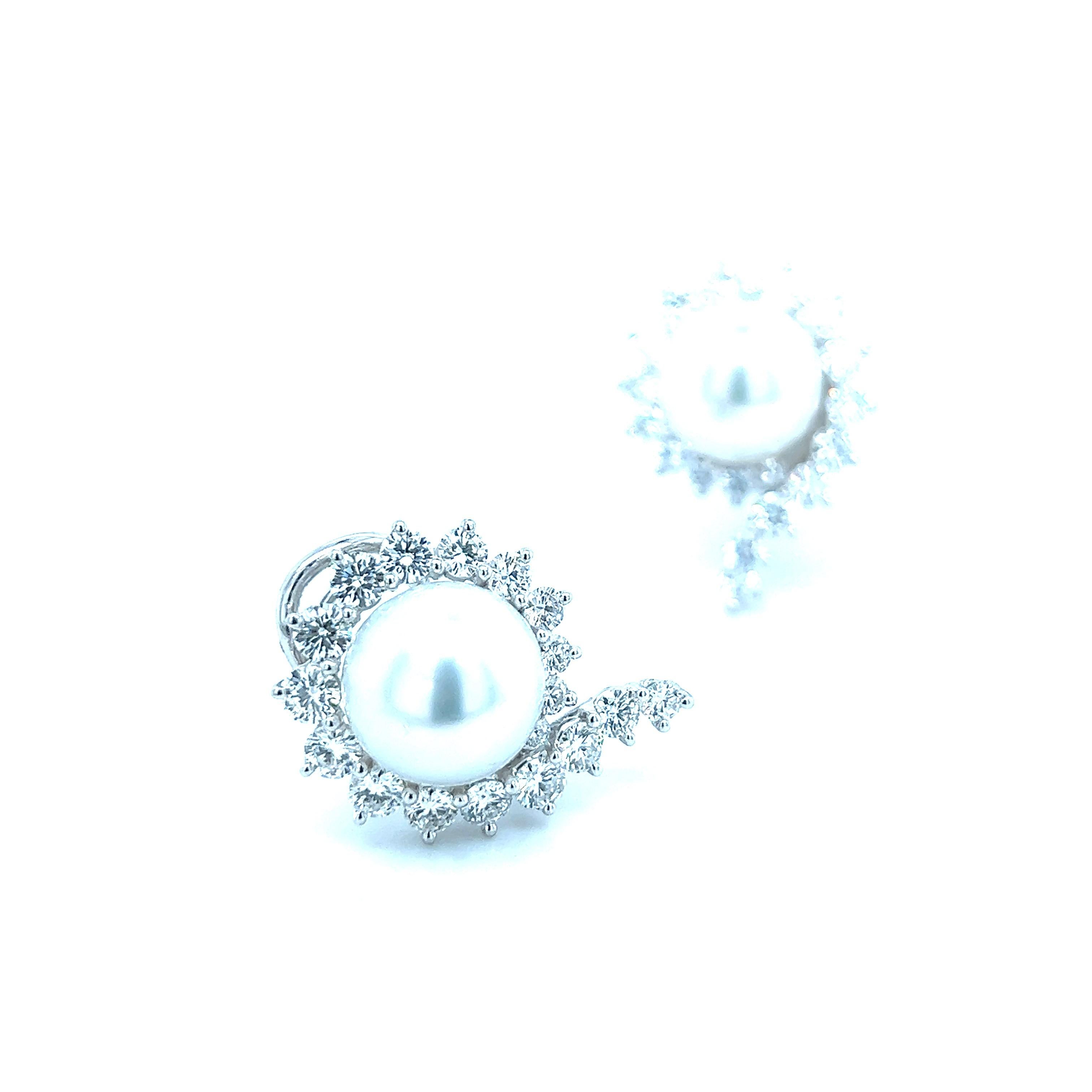 Round Cut Angela Cummings for Assael Diamond Pearl Earrings For Sale