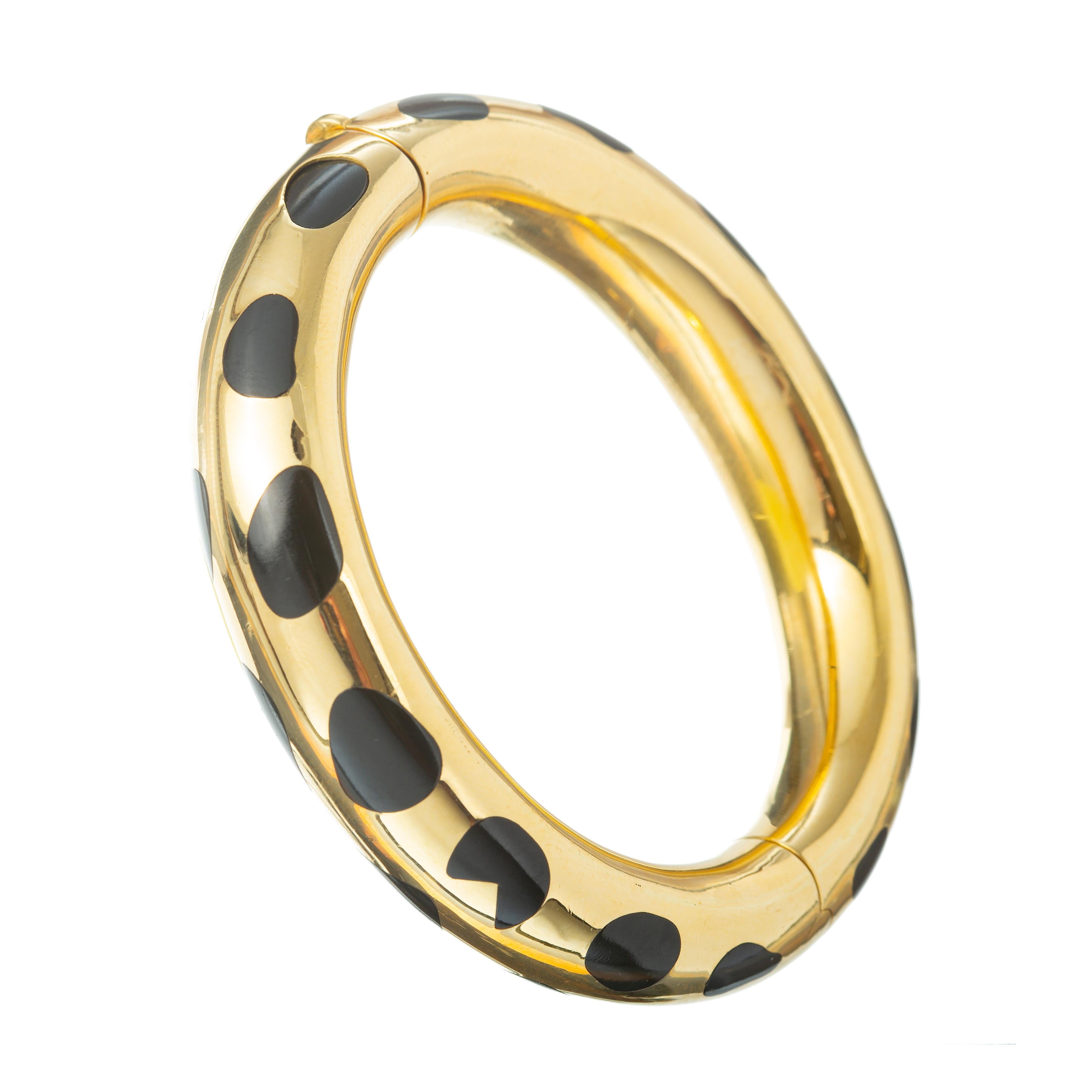 Angela Cummings für Tiffany: Cheetah-Armreif aus schwarzer Jade, 18 Karat Gold Damen