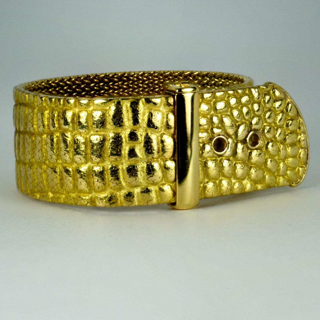 Angela Cummings for Tiffany 18K Yellow Gold ‘Crocodile’ Buckle Bracelet In Good Condition In London, GB