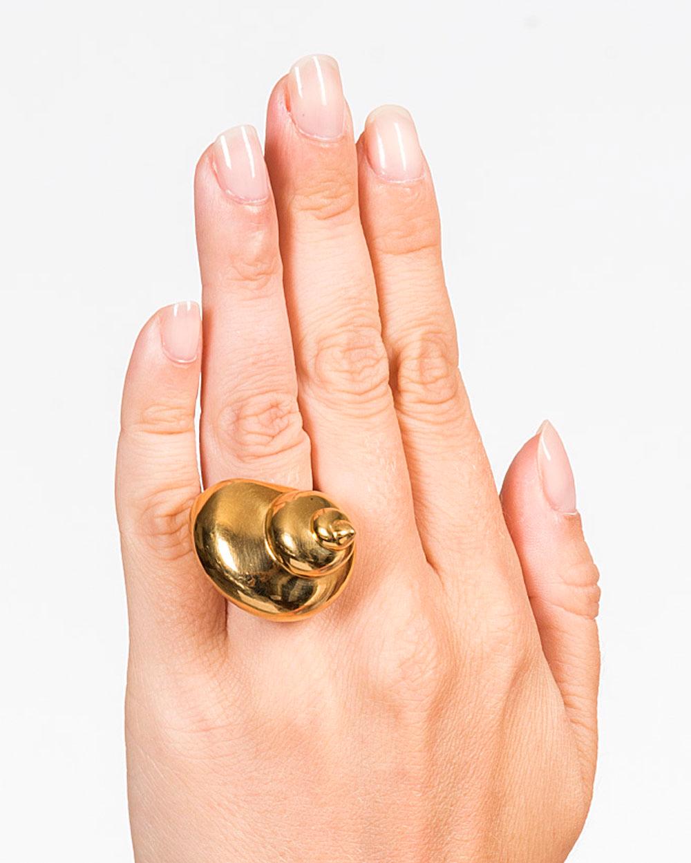 Angela Cummings for Tiffany & Co. Gold Shell Ring For Sale 1