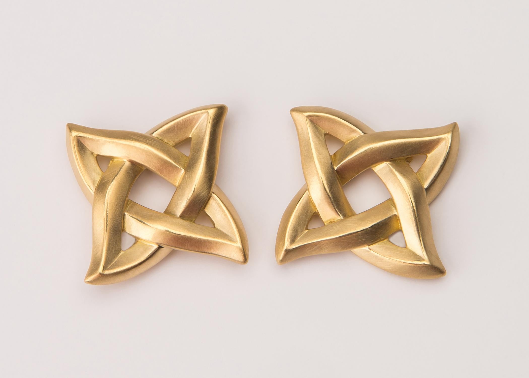 Angela Cummings Geometric Gold Earrings In Excellent Condition In Atlanta, GA