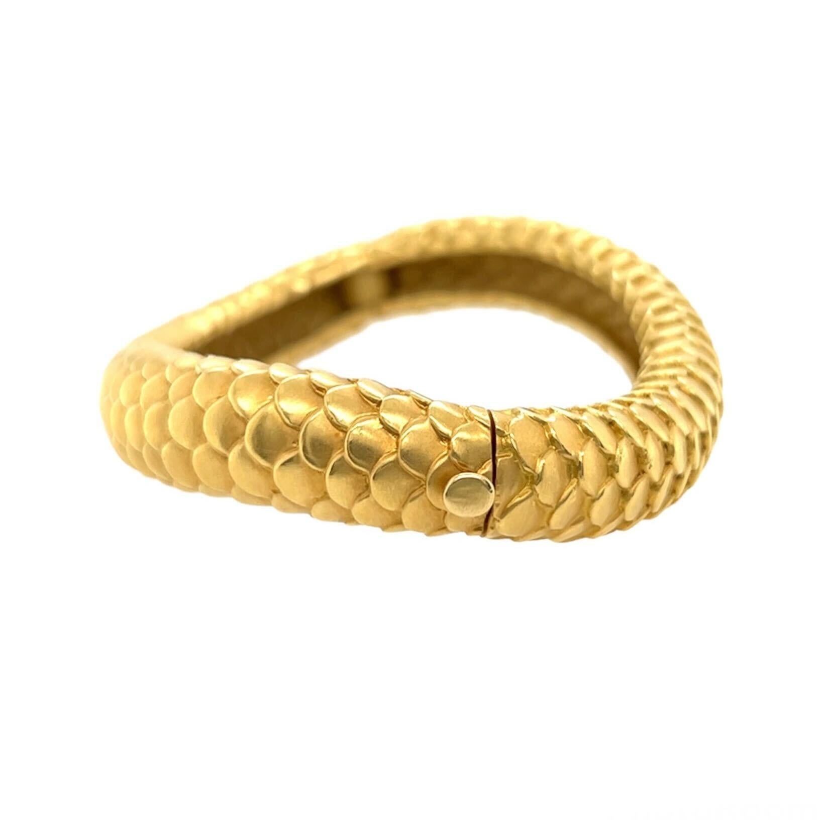 Angela Cummings Gold Fish Scale Wave Bangle Bracelet For Sale at ...