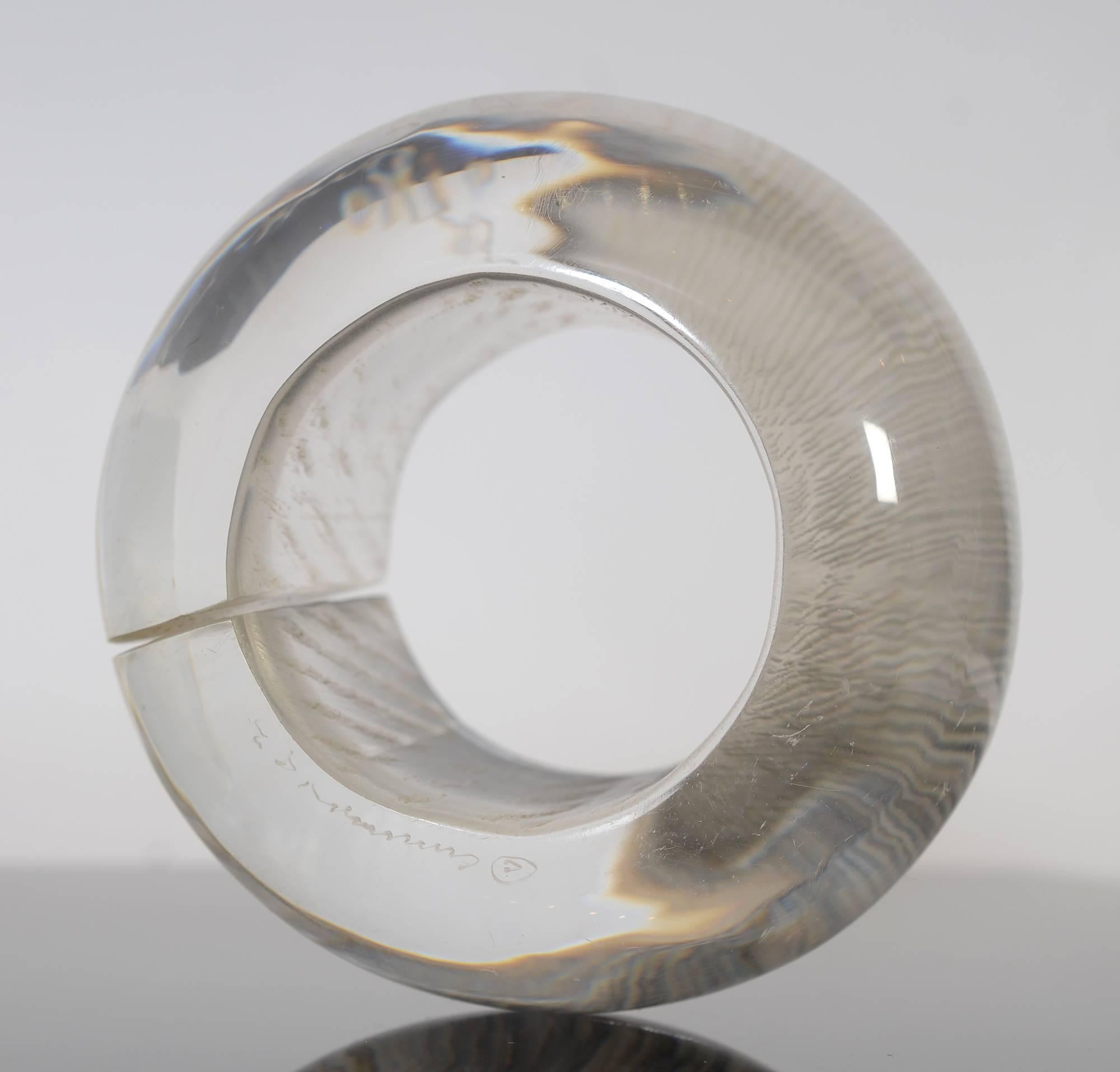 Contemporaneo Angela Cummings - Bracciale enorme in lucite in vendita