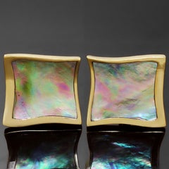 Angela Cummings Paula Shell 18 Karat Yellow Gold Earrings