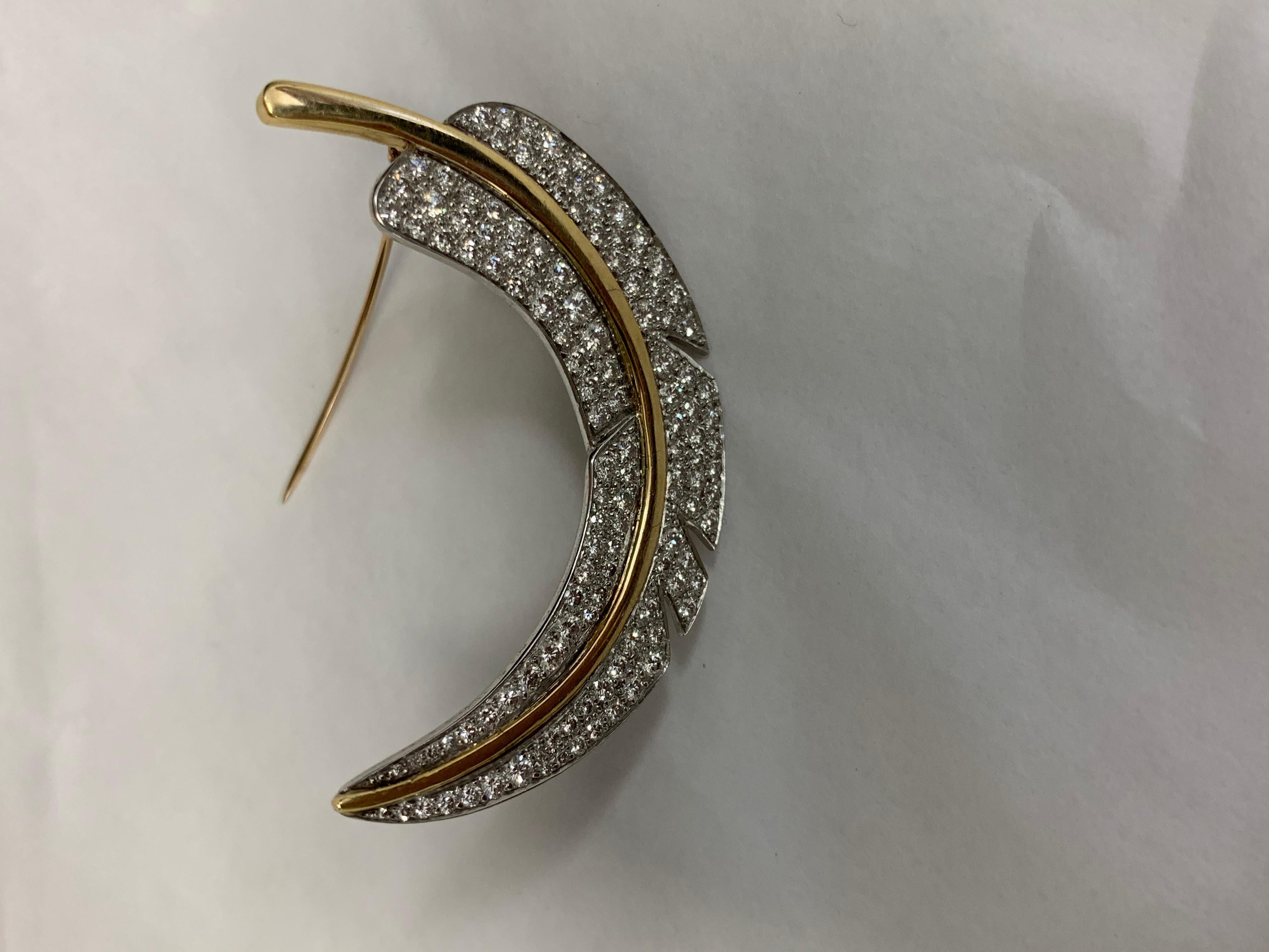 Angela Cummings: Anstecknadel aus Platin mit 18 Karat Diamantfedern (Zeitgenössisch)