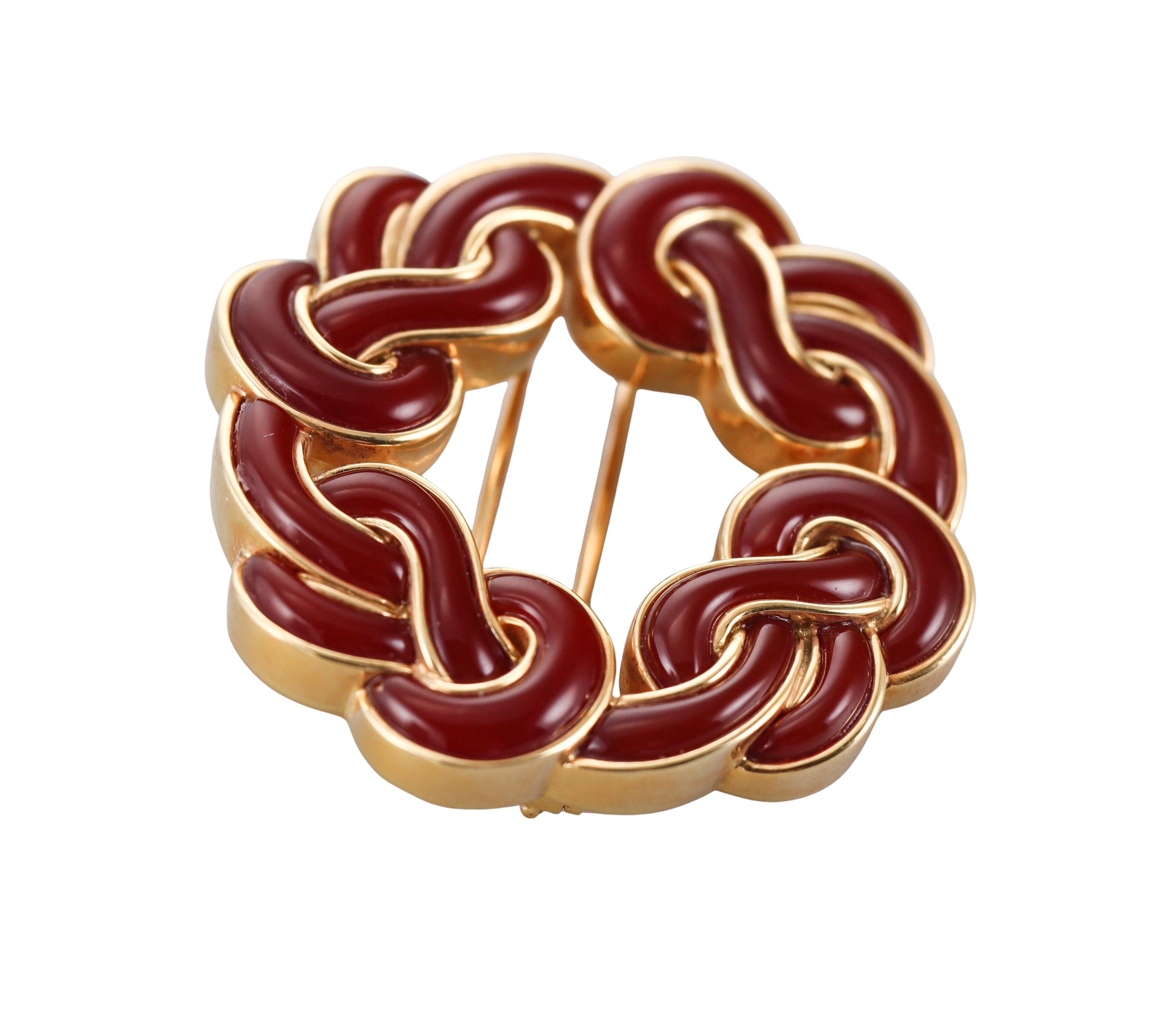 Angela Cummings Sailor's Knot Carnelian Yellow Gold Brooch For Sale 1