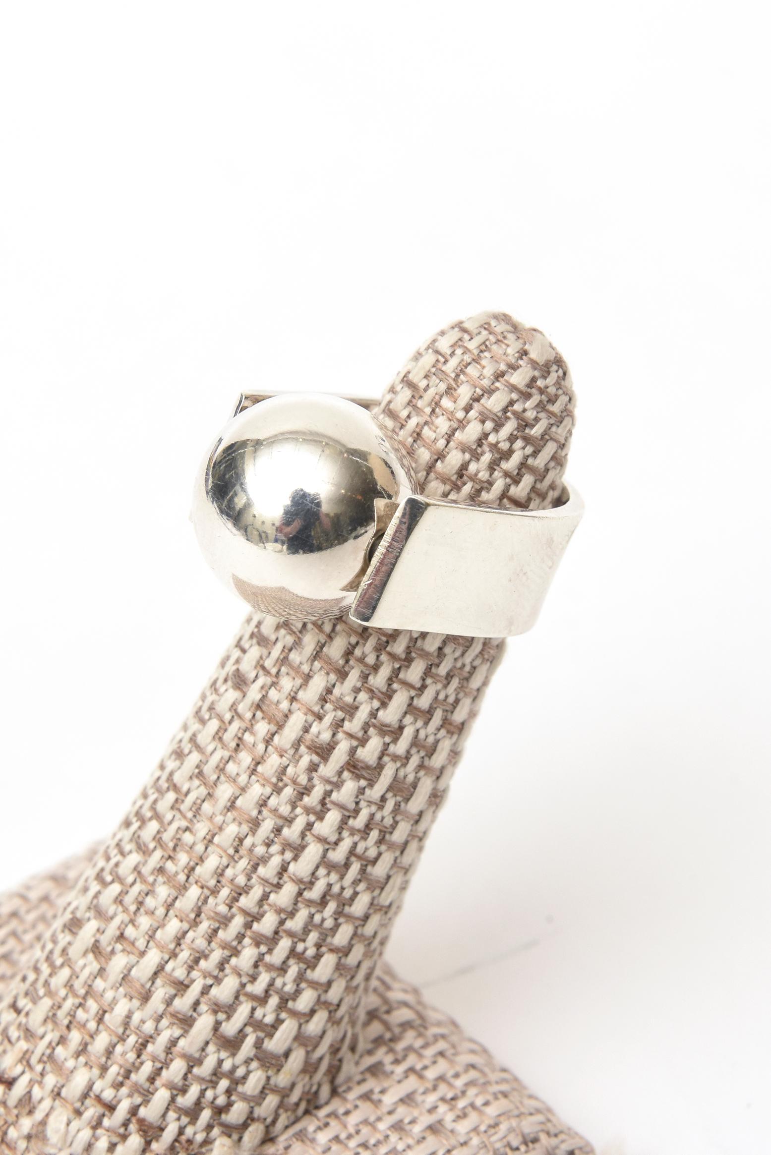Vintage Angela Cummings Sterling Silver Sculptural Ball Ring In Good Condition In North Miami, FL