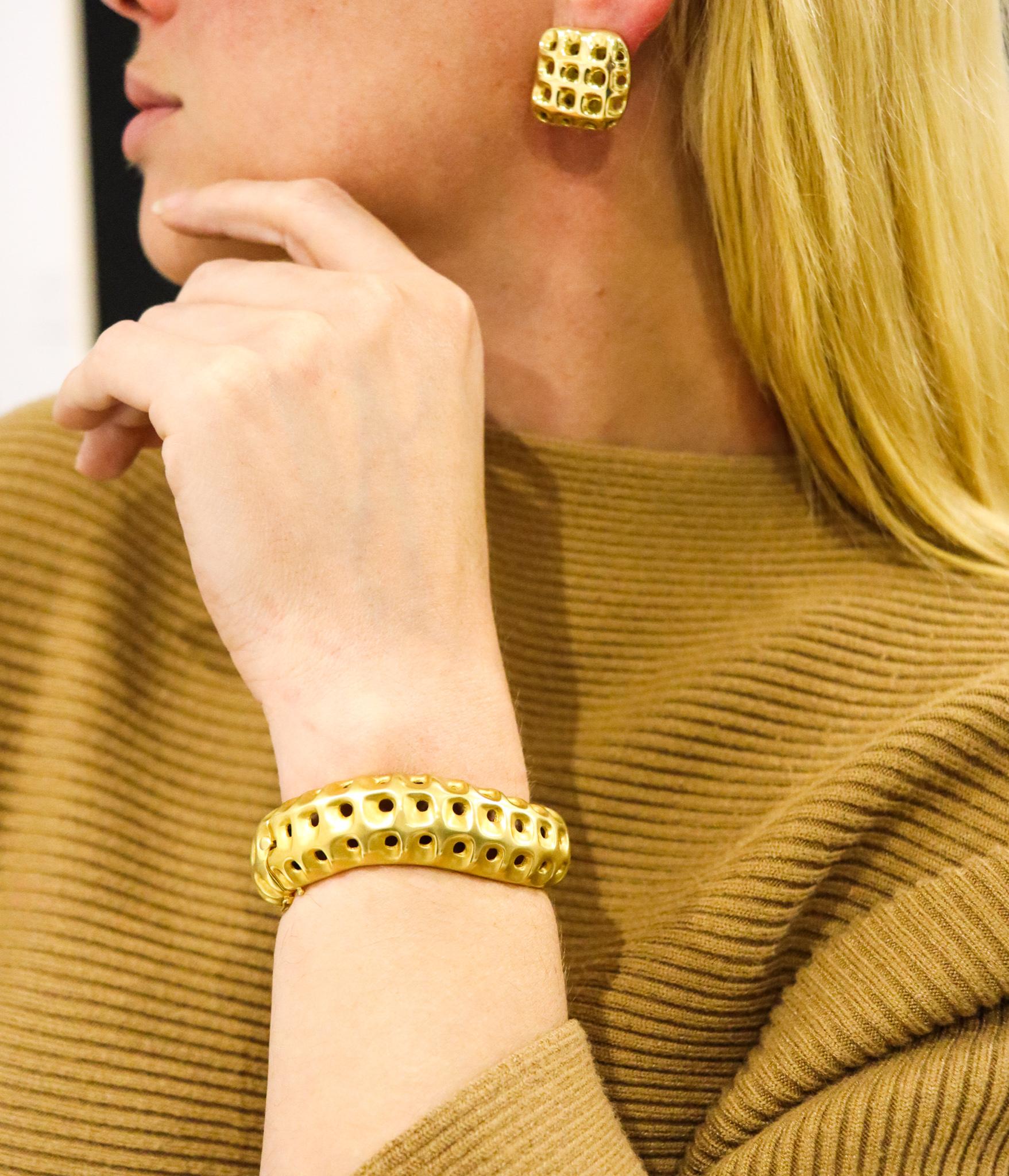 Angela Cummings Studios 1987 New York Honeycomb Earrings in 18kt Yellow Gold 2