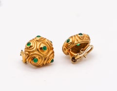 Angela Cummings Studios Free Forms Clip Earrings in 18kt Gold with 12 Emeralds