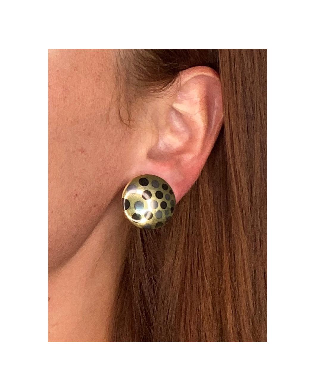 Angela Cummings Studios Geometric Clip Earrings 18Kt Gold with Inlaid Black Jade For Sale 1